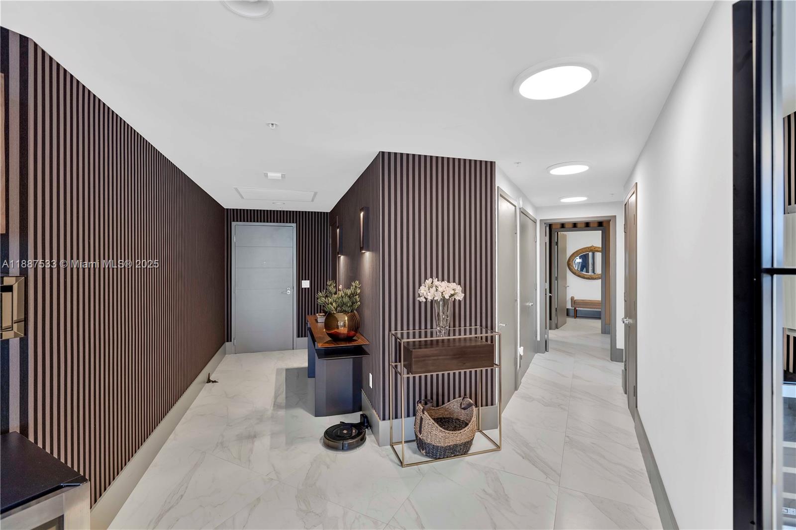 17111 Biscayne Blvd #1709 North Miami Beach, FL 33160