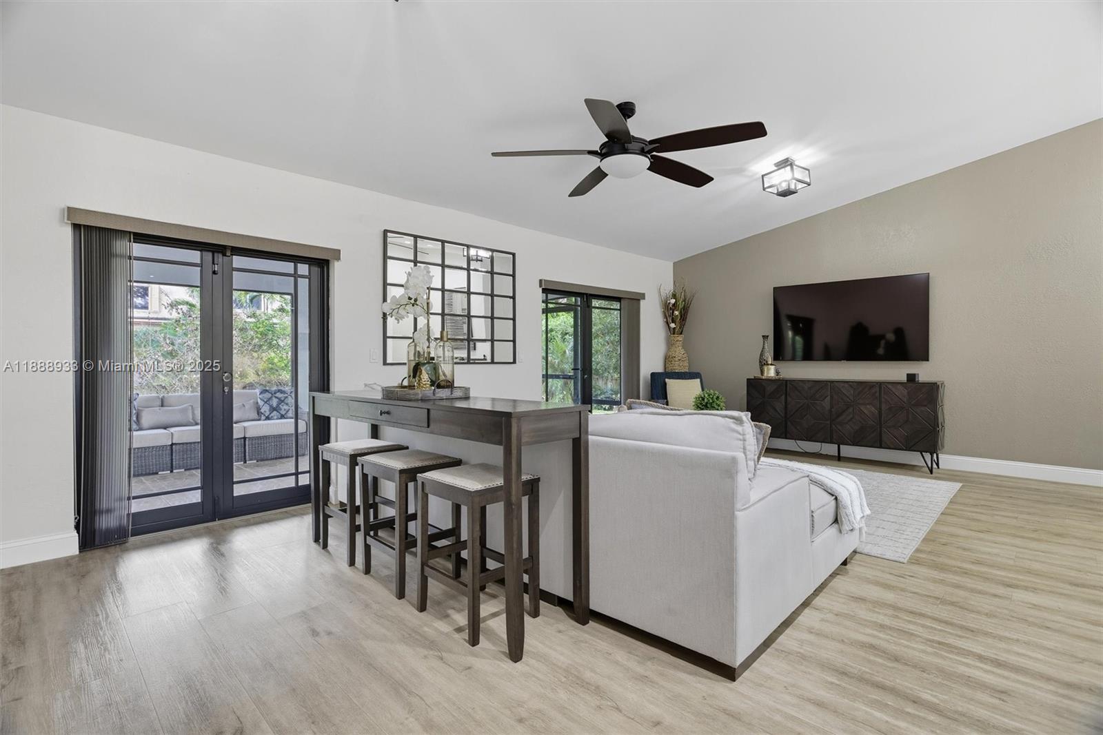 11521 NW 23rd St Plantation, FL 33323