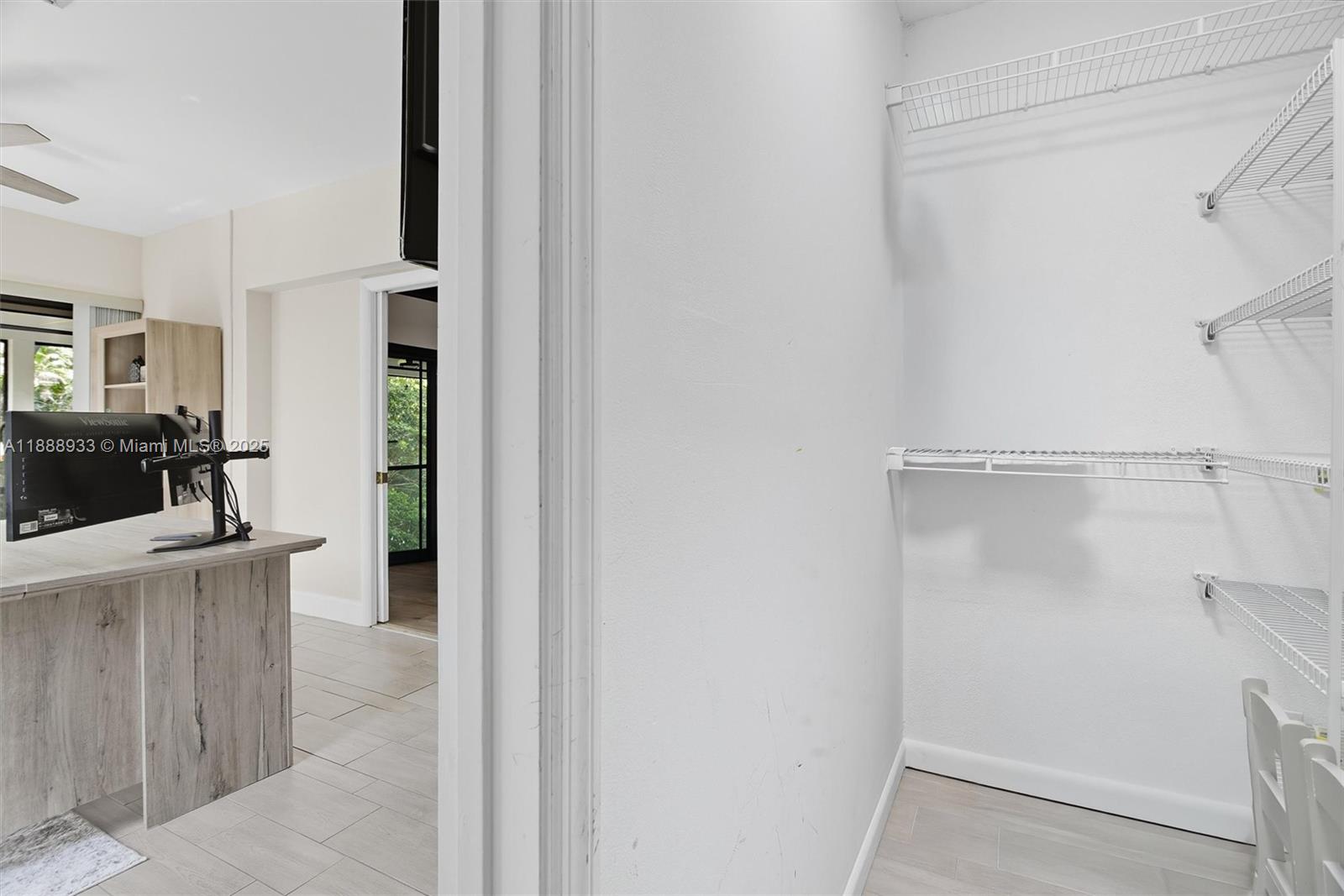 11521 NW 23rd St Plantation, FL 33323