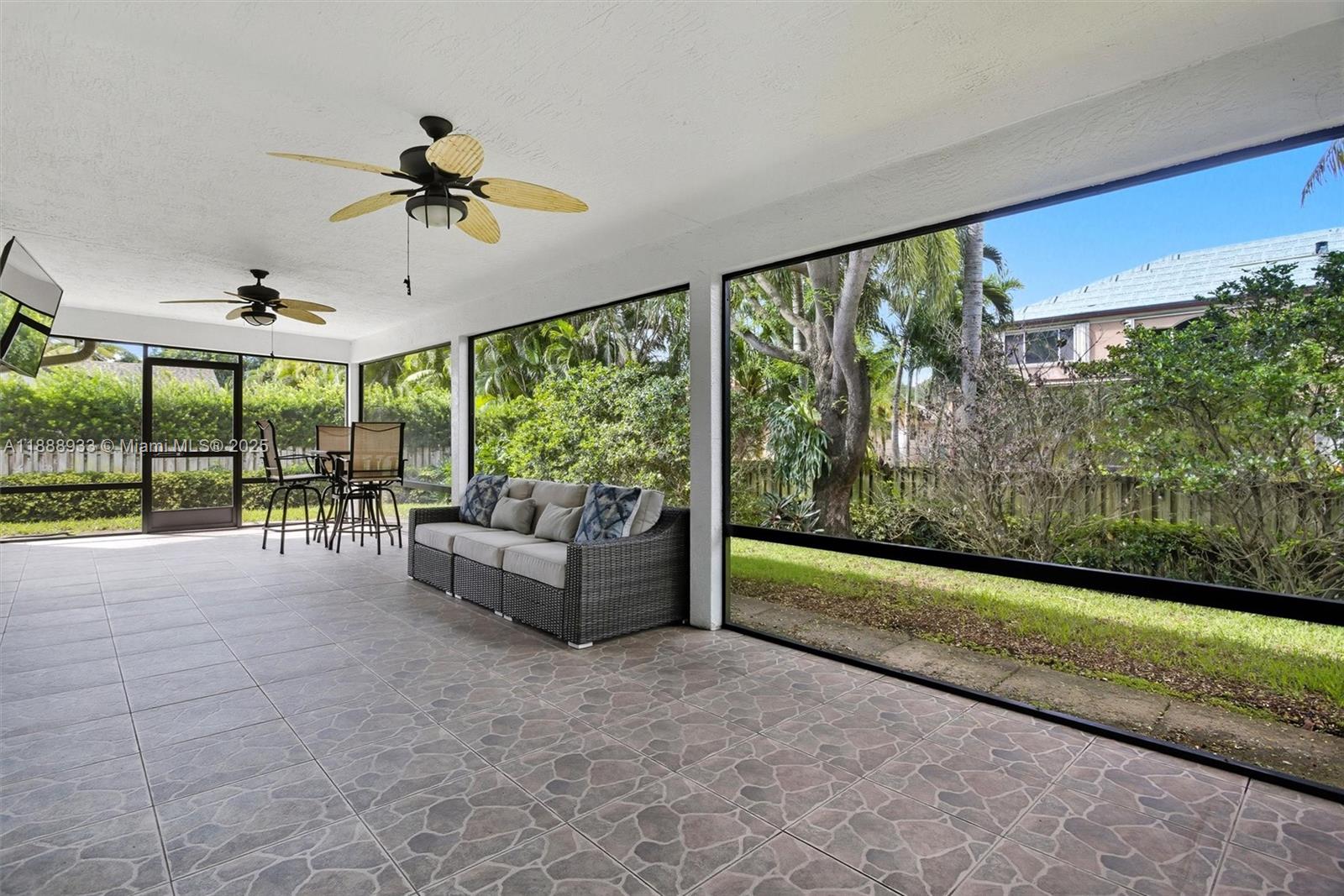 11521 NW 23rd St Plantation, FL 33323