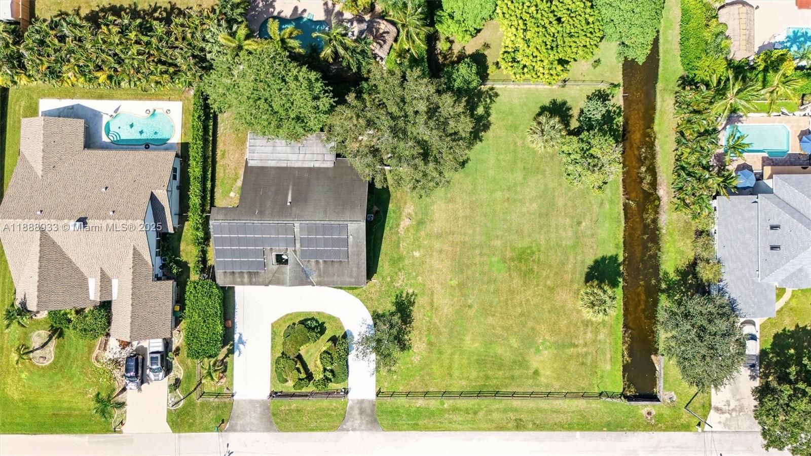 11521 NW 23rd St Plantation, FL 33323