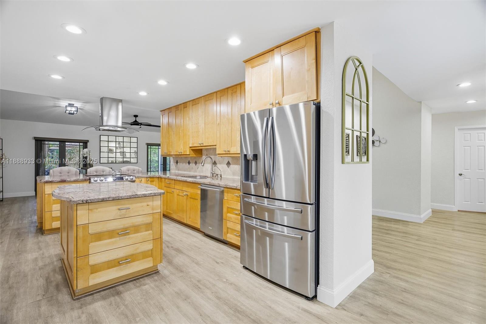 11521 NW 23rd St Plantation, FL 33323