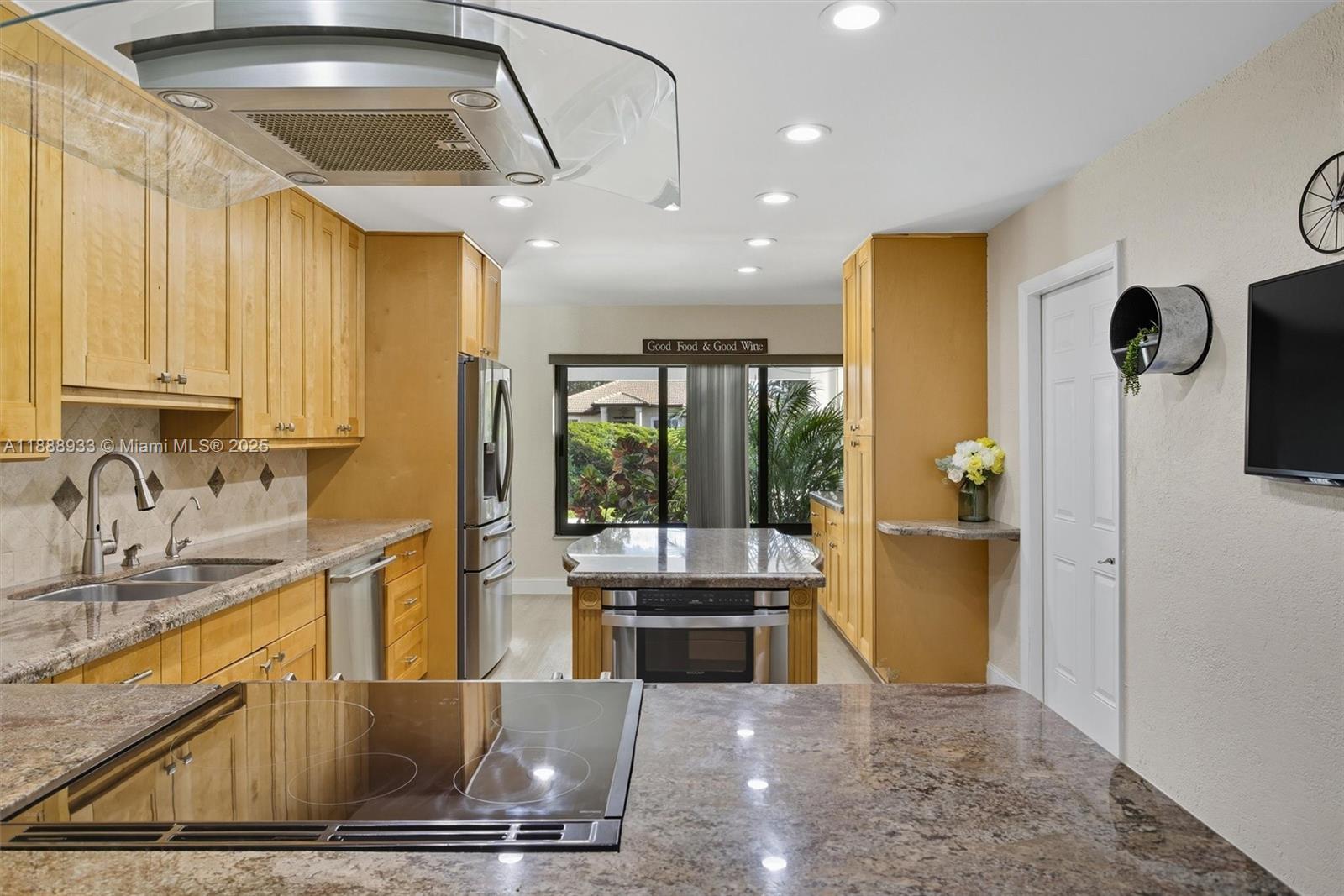 11521 NW 23rd St Plantation, FL 33323