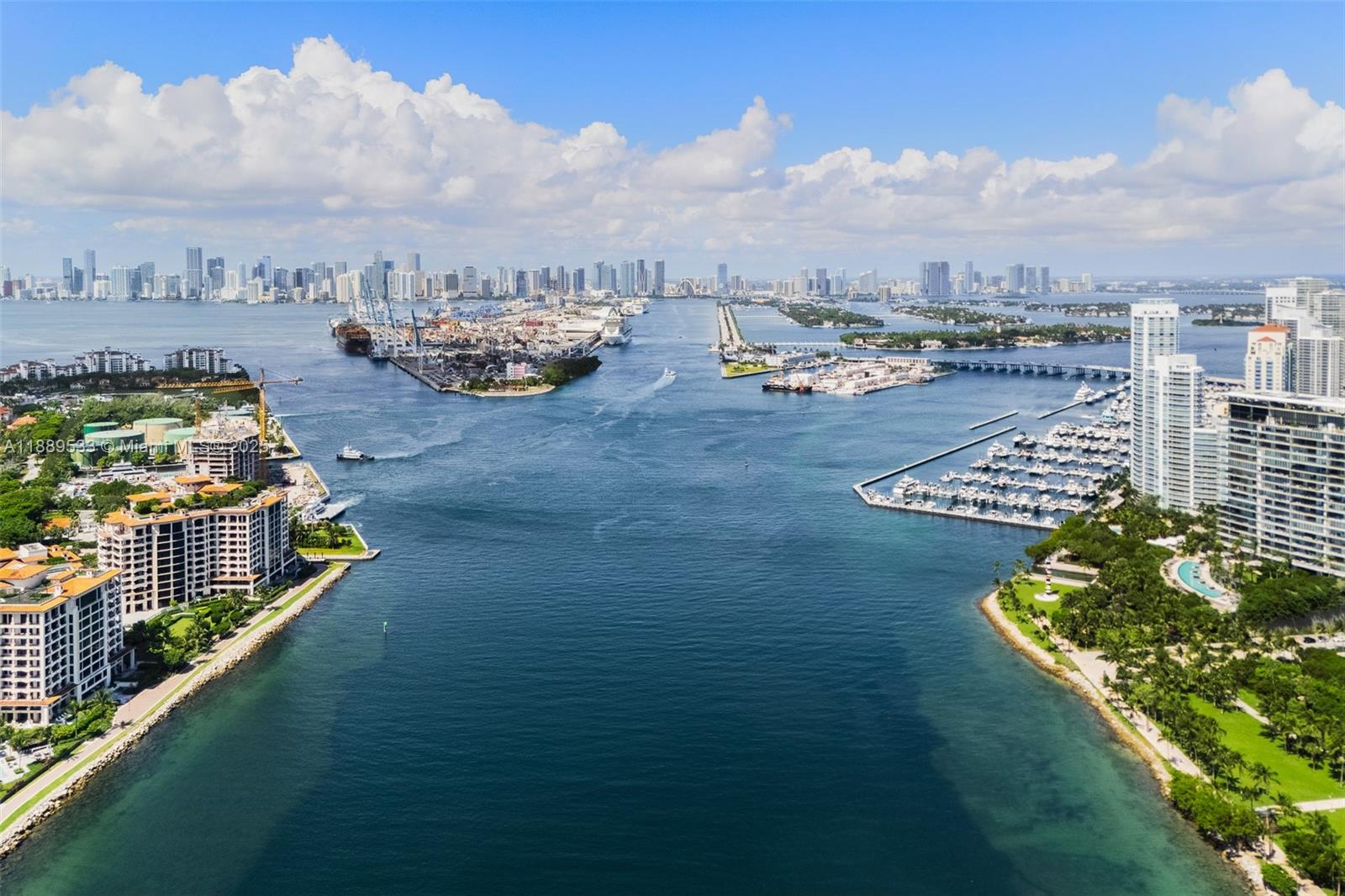 1000 S Pointe Dr #703 Miami Beach, FL 33139