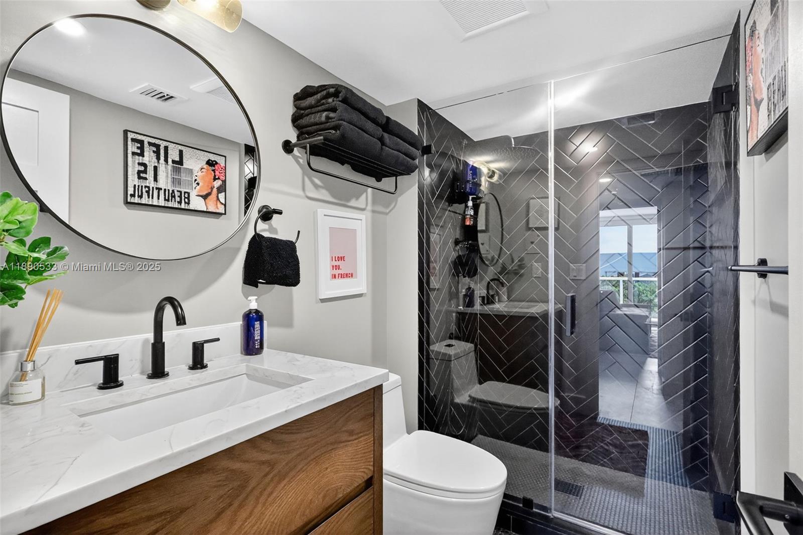 image Arlen House East11