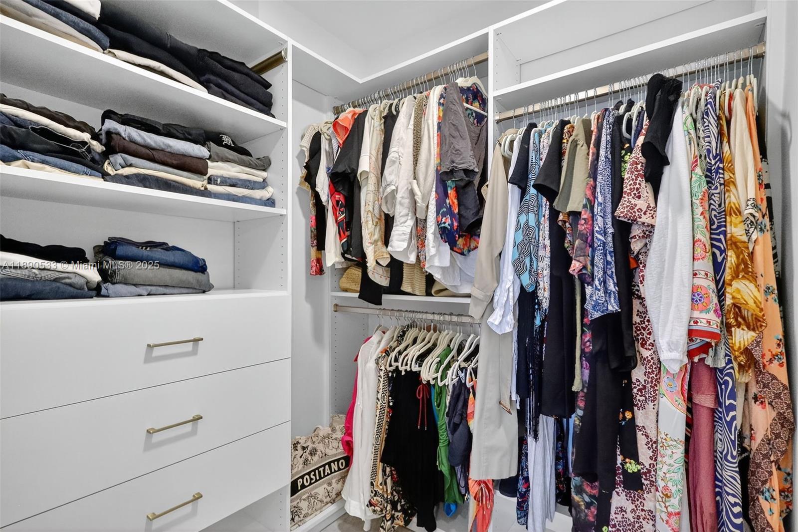 image Arlen House East23