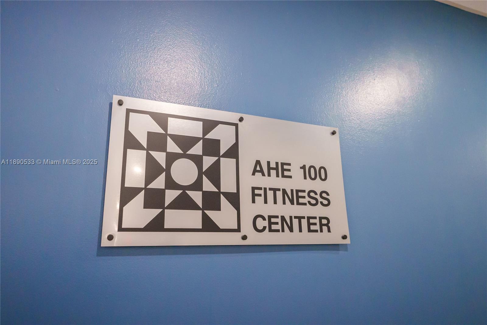 image Arlen House East41