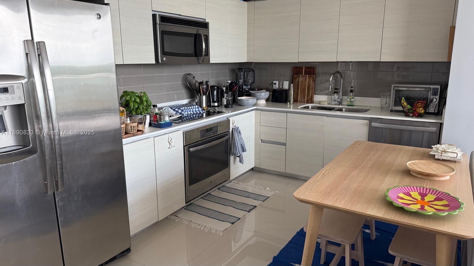 4250 Biscayne Blvd #602 Miami, FL 33137