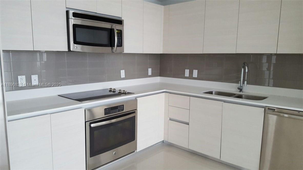 4250 Biscayne Blvd #602 Miami, FL 33137