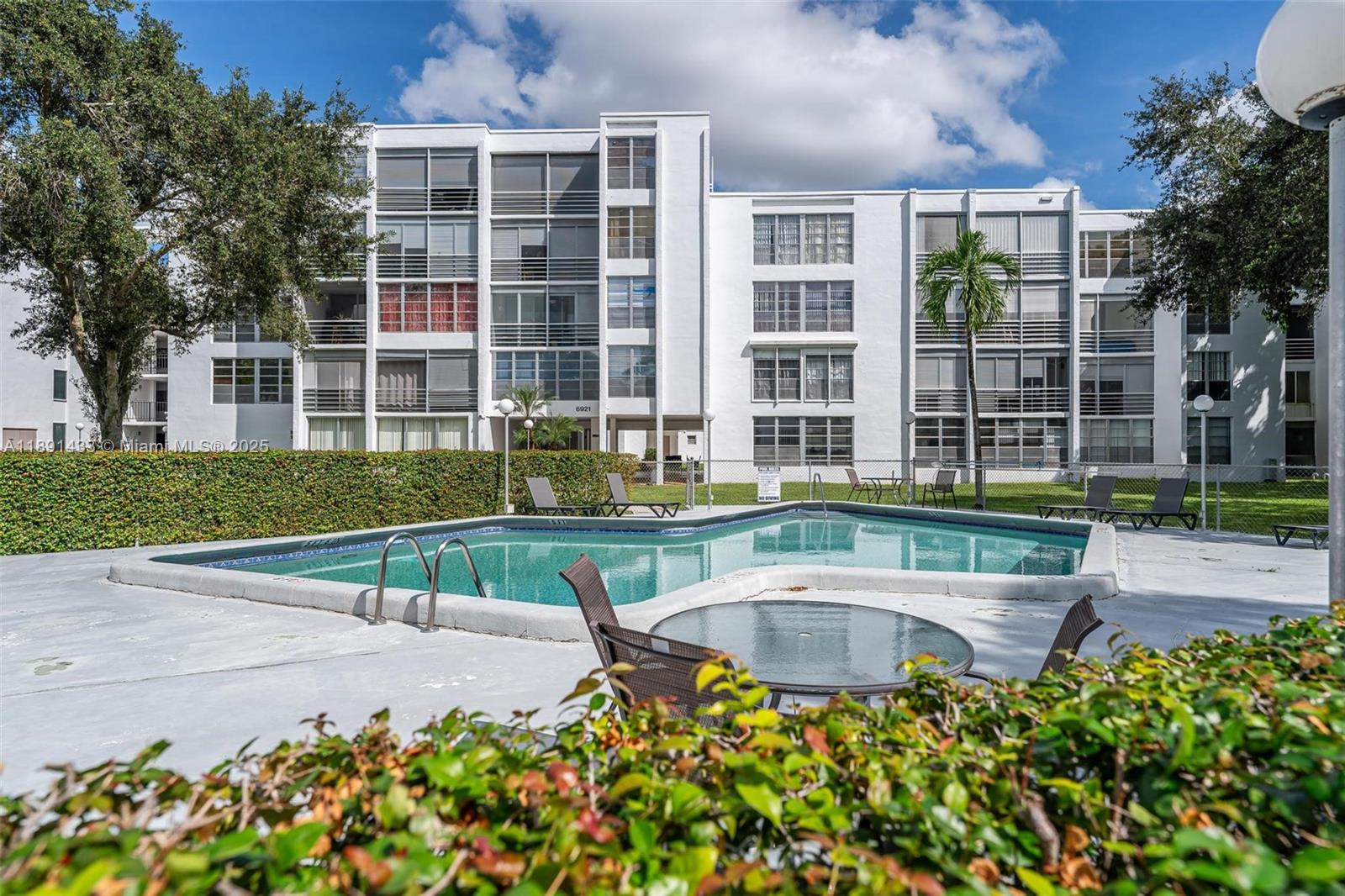 6923 Cypress Rd #C12