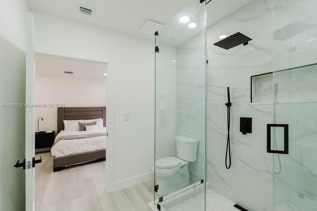 2101 SW 16th Ter Miami, FL 33145