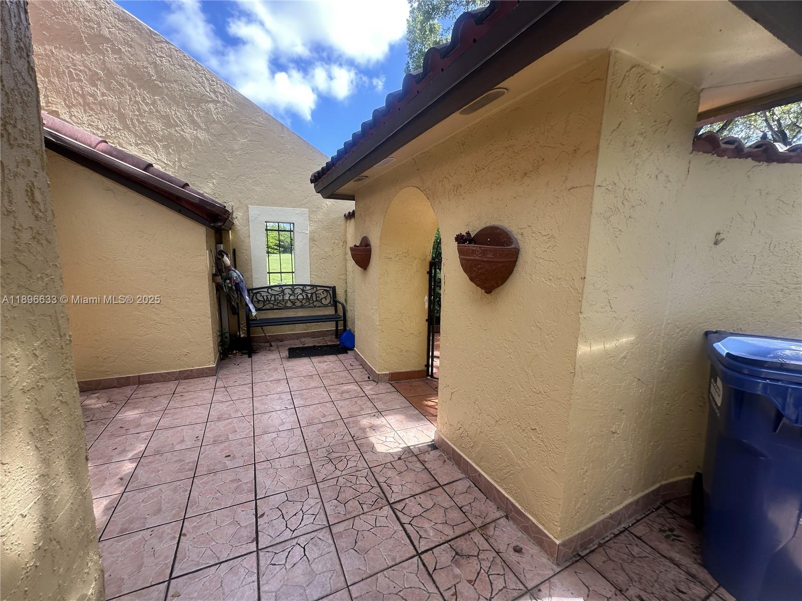 3730 NW Alcantara Ave #69-F Doral, FL 33178