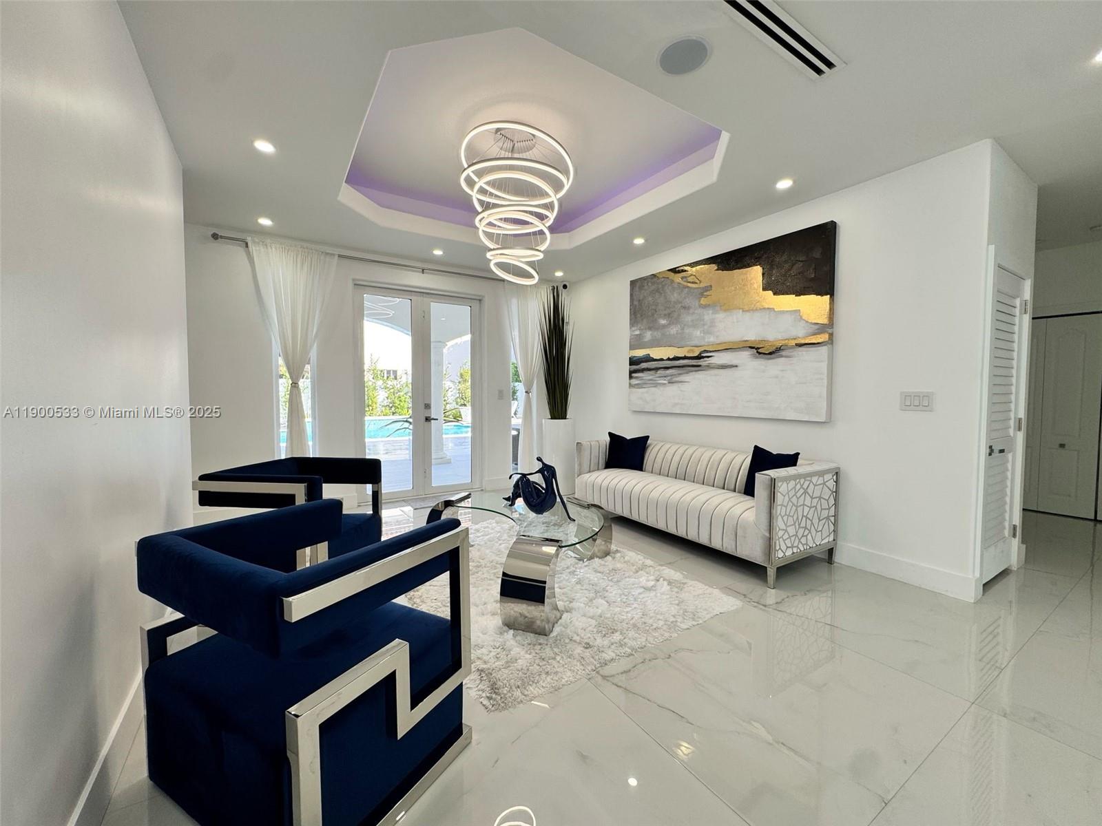 8521 NW 162nd St Miami Lakes, FL 33016