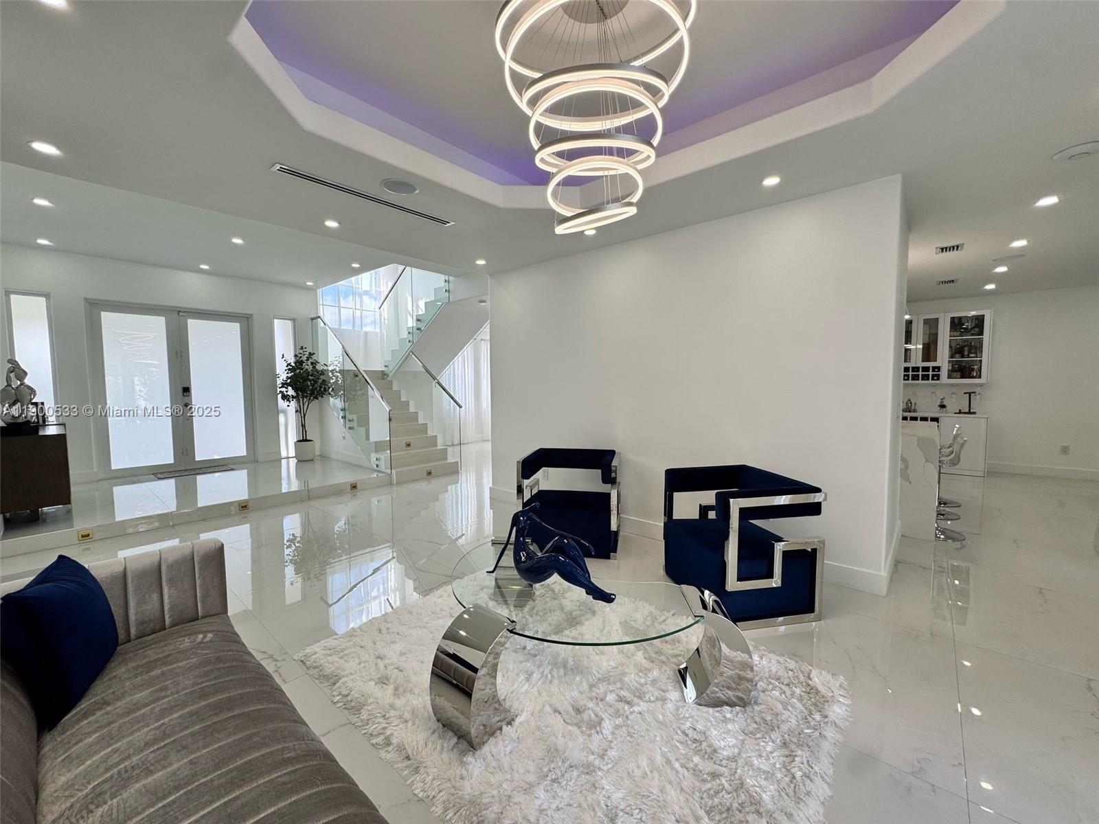 8521 NW 162nd St Miami Lakes, FL 33016