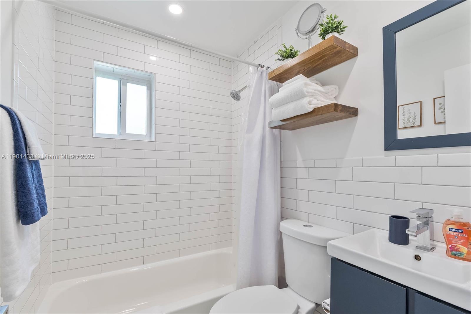 260 NE 46th St Miami, FL 33137