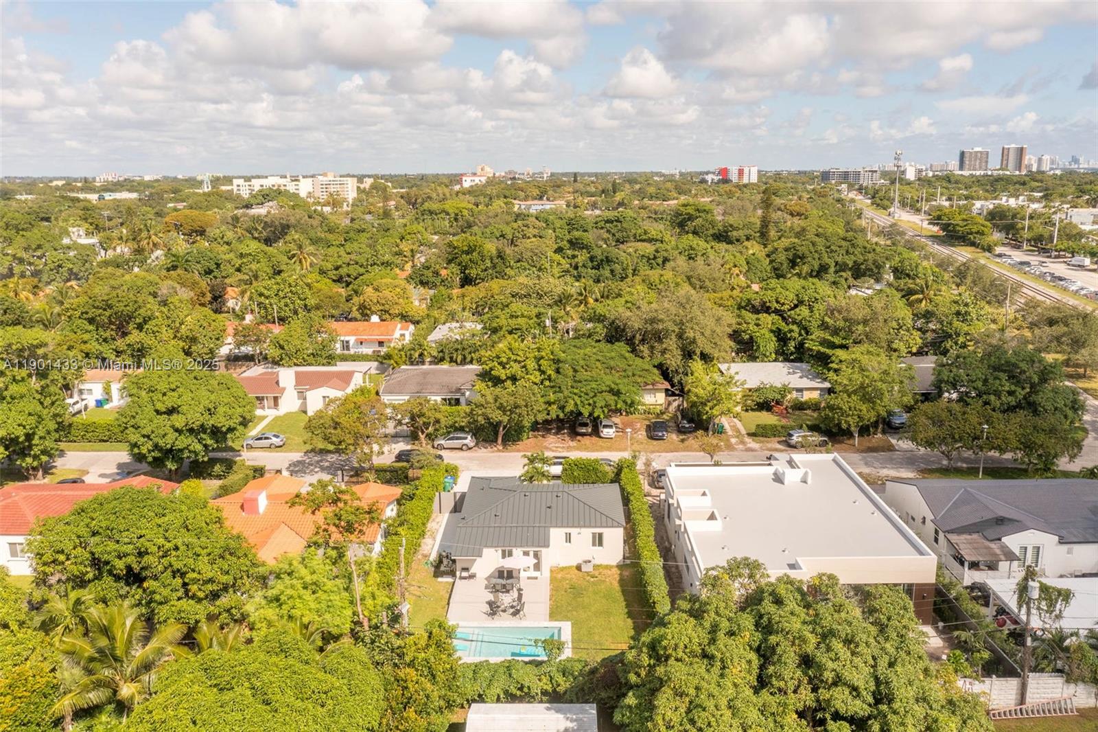 260 NE 46th St Miami, FL 33137