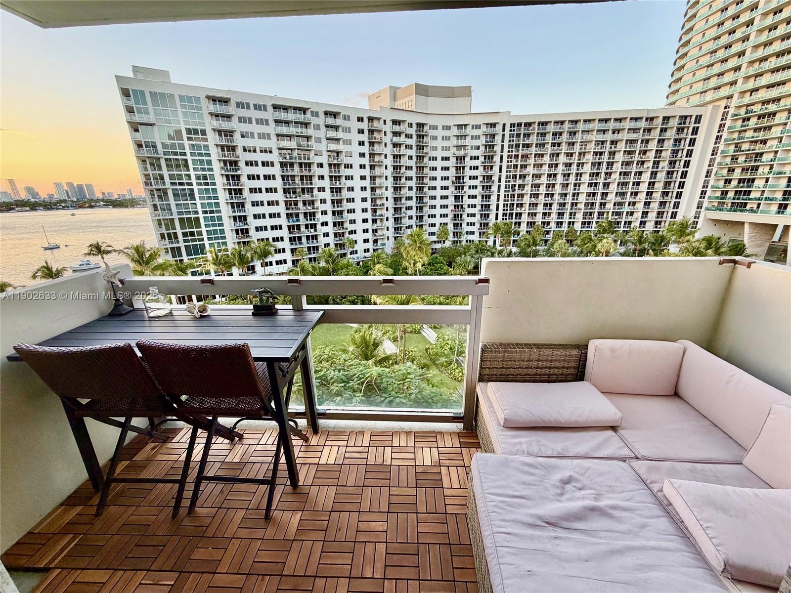 1500 Bay Rd #846S Miami Beach, FL 33139 1500 Bay Rd #846S Miami Beach, FL 33139