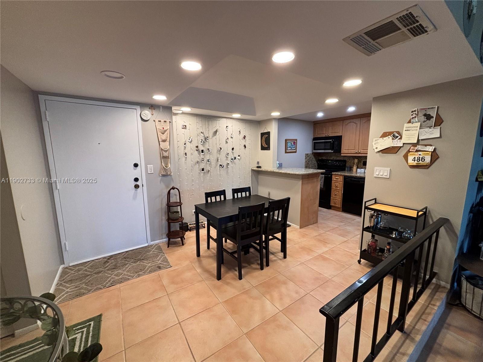 3650 Inverrary Dr #3Y-G