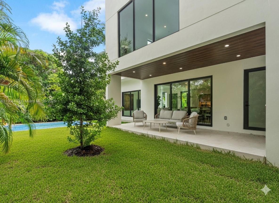 1259 SW 20th St Miami, FL 33145 1259 SW 20th St Miami, FL 33145