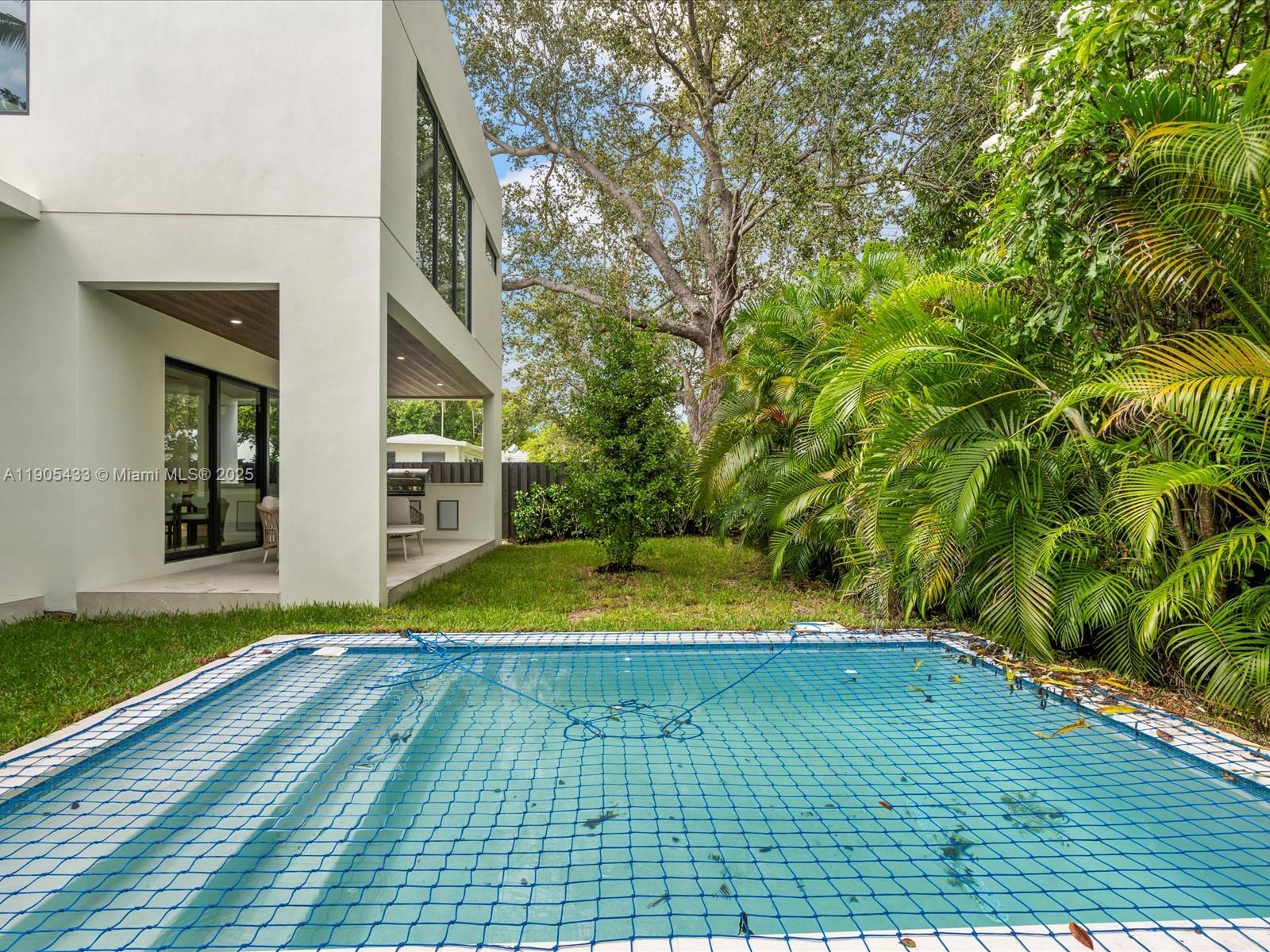 1259 SW 20th St Miami, FL 33145 1259 SW 20th St Miami, FL 33145