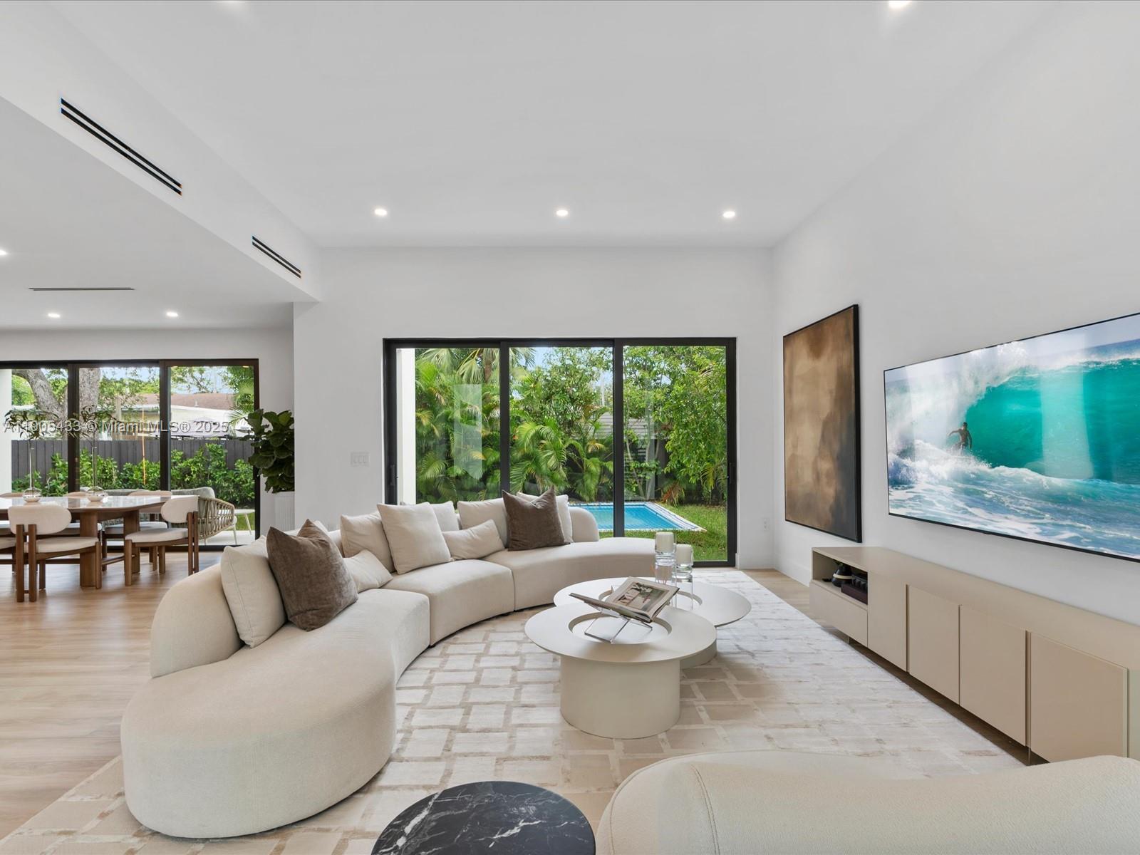 1259 SW 20th St Miami, FL 33145 1259 SW 20th St Miami, FL 33145