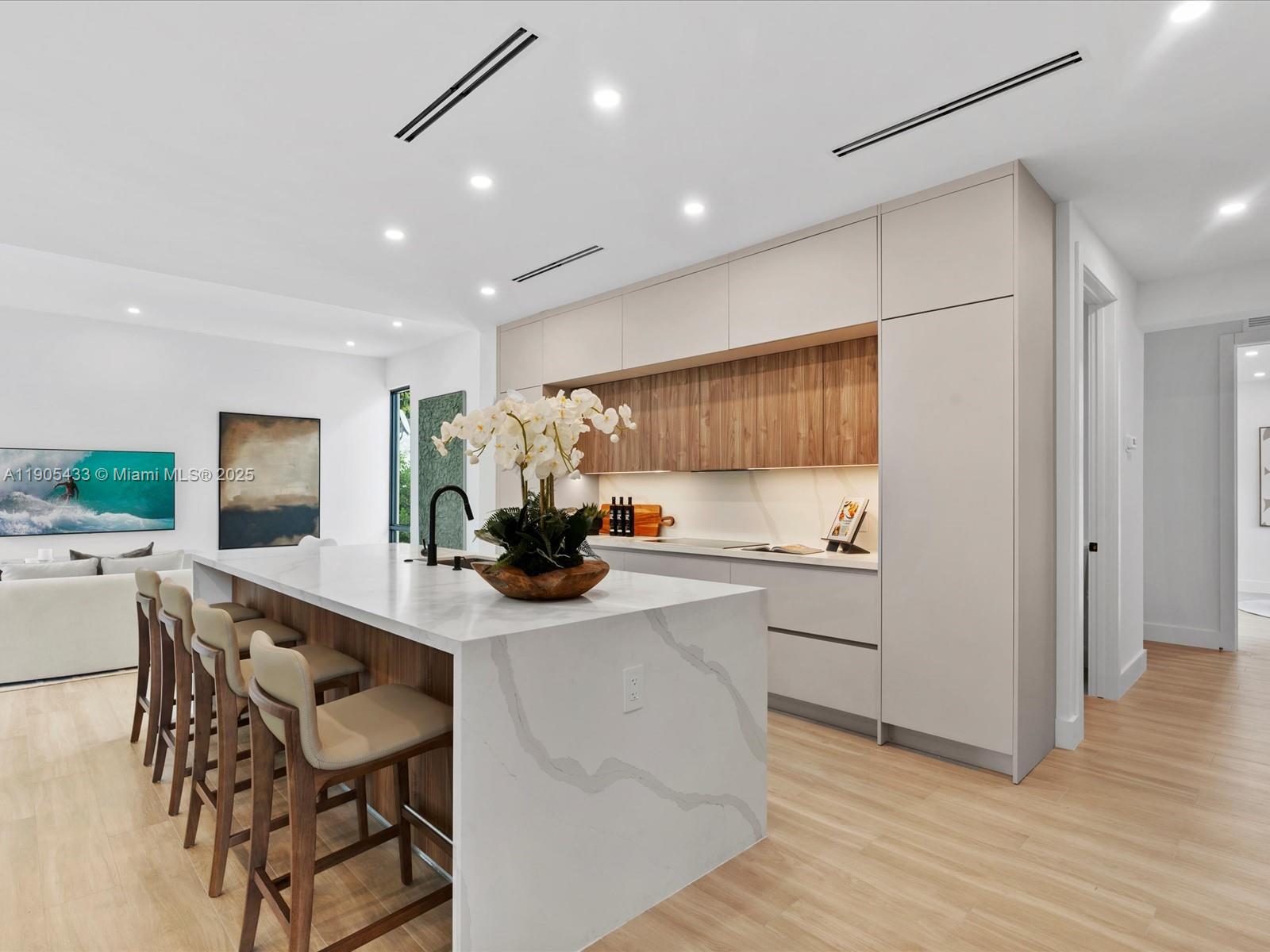 1259 SW 20th St Miami, FL 33145 1259 SW 20th St Miami, FL 33145