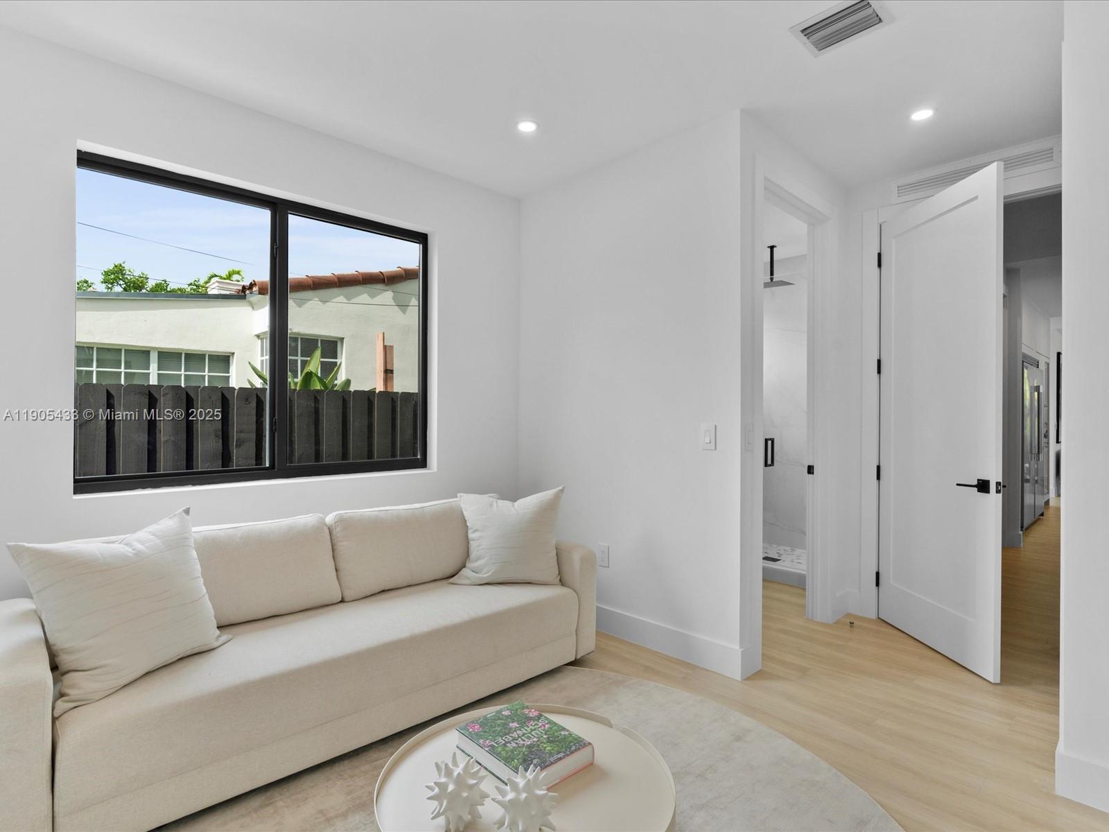 1259 SW 20th St Miami, FL 33145 1259 SW 20th St Miami, FL 33145