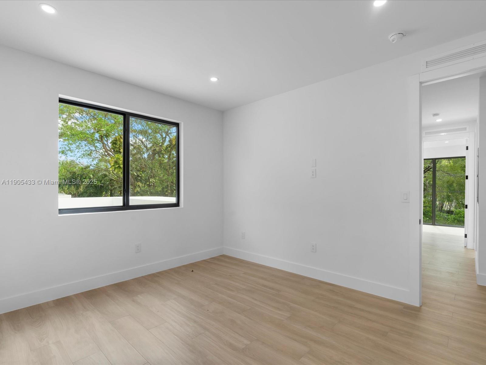 1259 SW 20th St Miami, FL 33145 1259 SW 20th St Miami, FL 33145