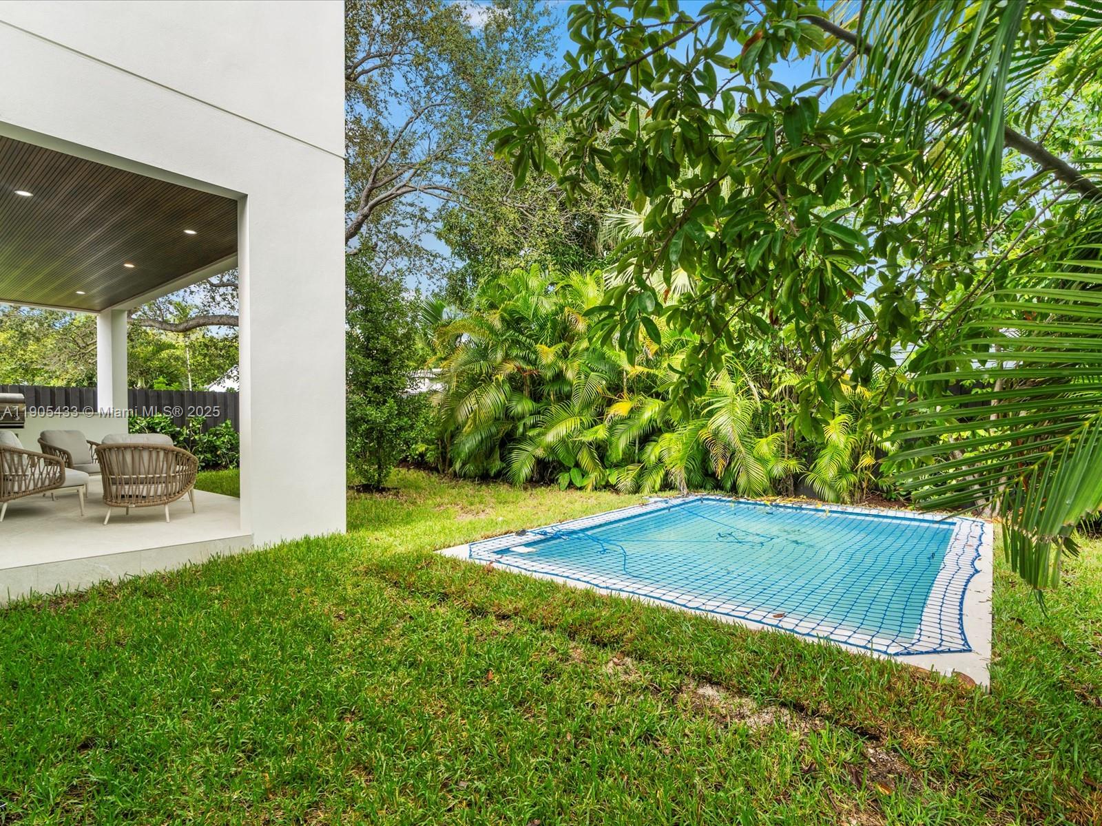 1259 SW 20th St Miami, FL 33145 1259 SW 20th St Miami, FL 33145