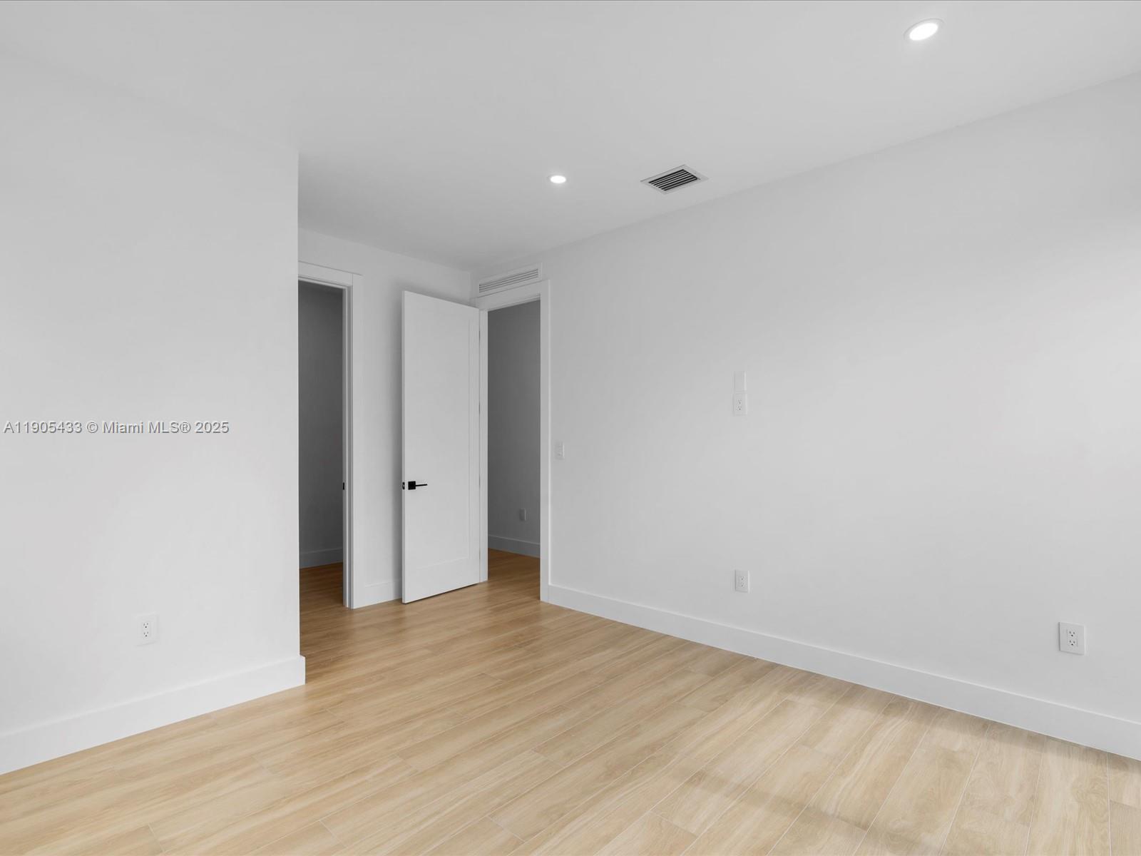 1259 SW 20th St Miami, FL 33145 1259 SW 20th St Miami, FL 33145