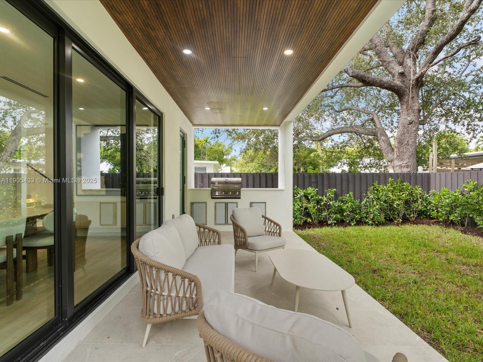 1259 SW 20th St Miami, FL 33145 1259 SW 20th St Miami, FL 33145