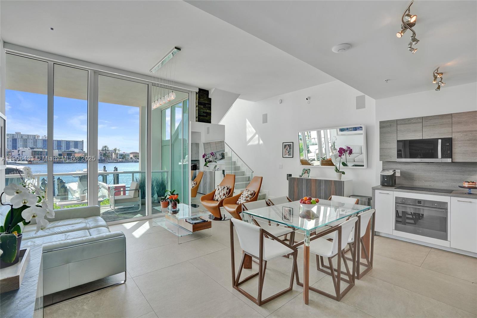 image 400 Sunny Isles2