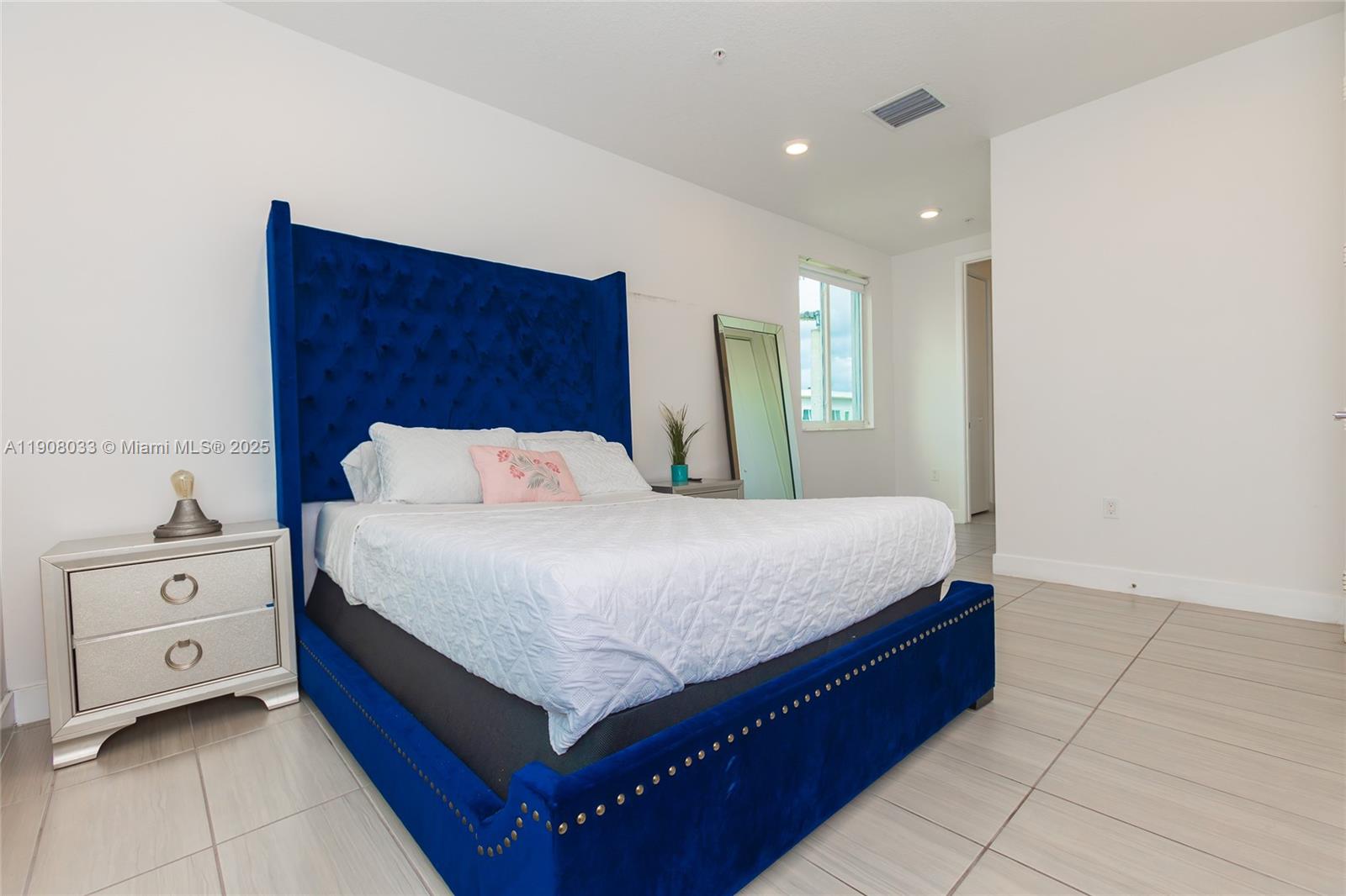 6401 NW 103rd Pl #301 Doral, FL 33178