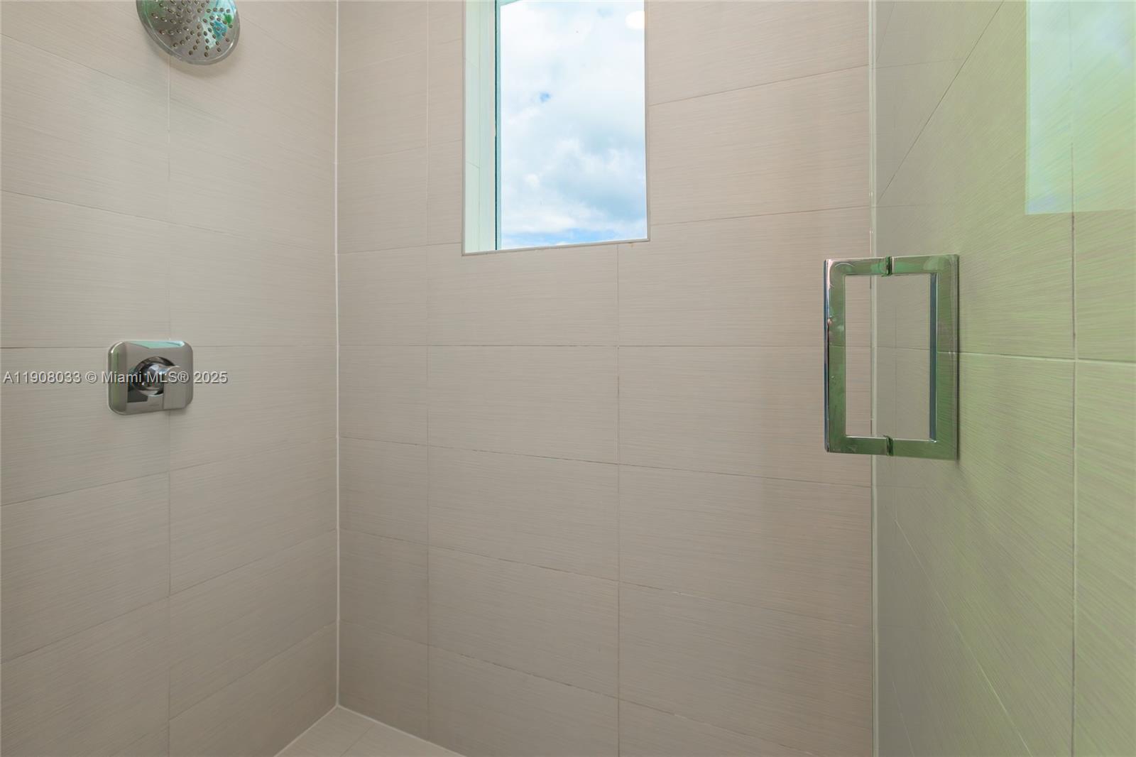 6401 NW 103rd Pl #301 Doral, FL 33178