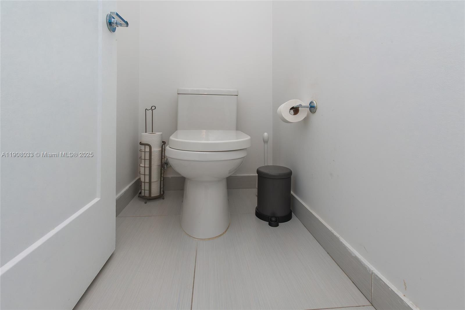 6401 NW 103rd Pl #301 Doral, FL 33178