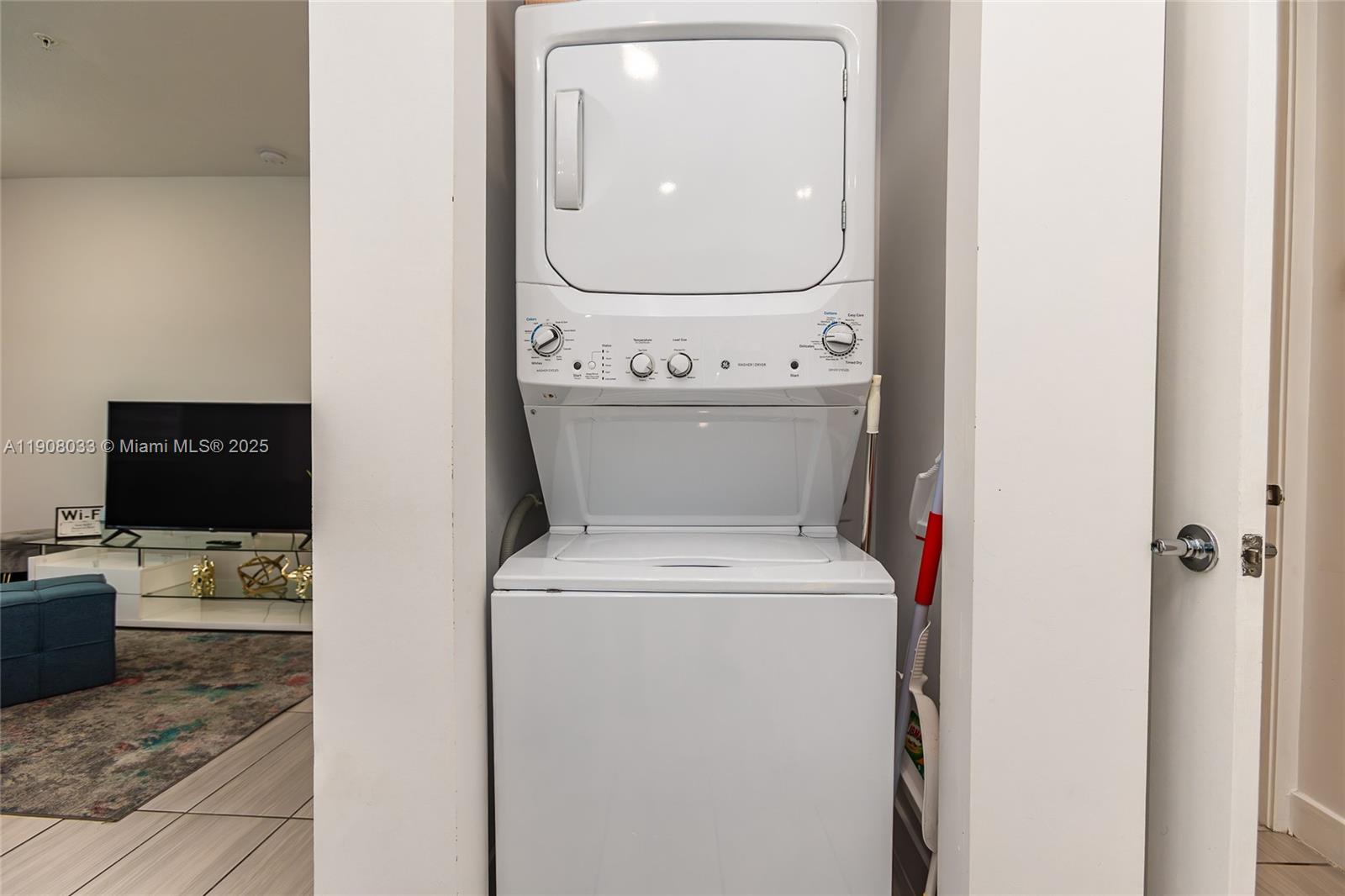 6401 NW 103rd Pl #301 Doral, FL 33178