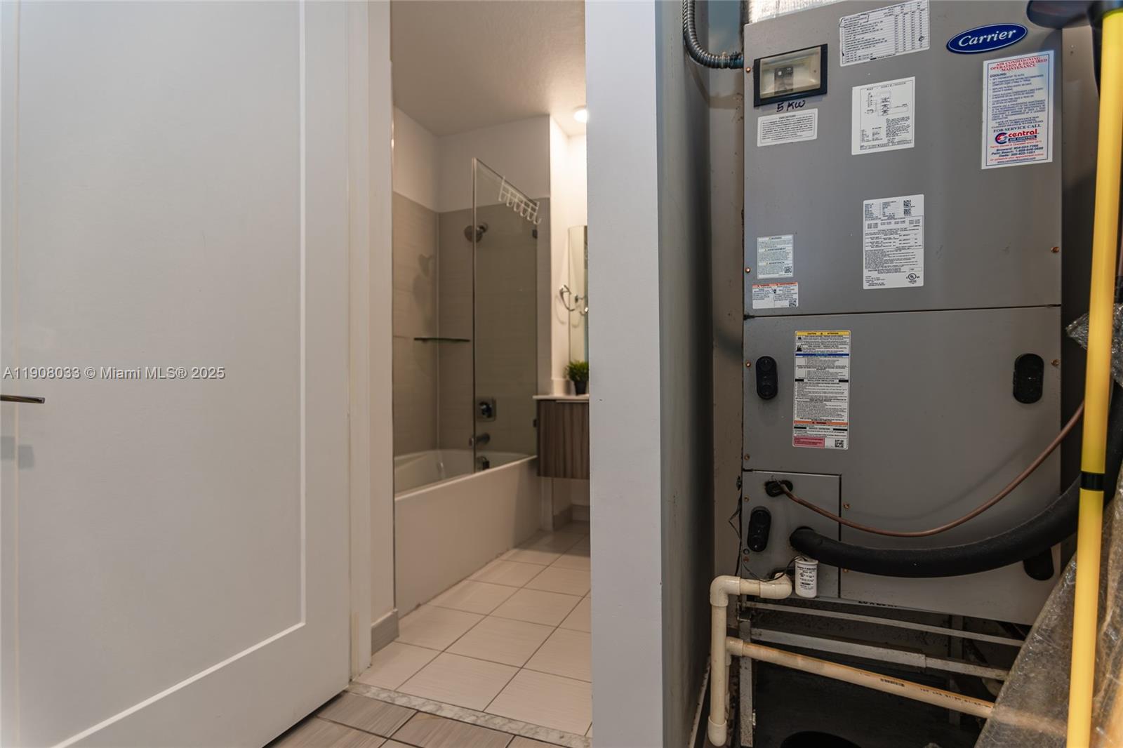 6401 NW 103rd Pl #301 Doral, FL 33178