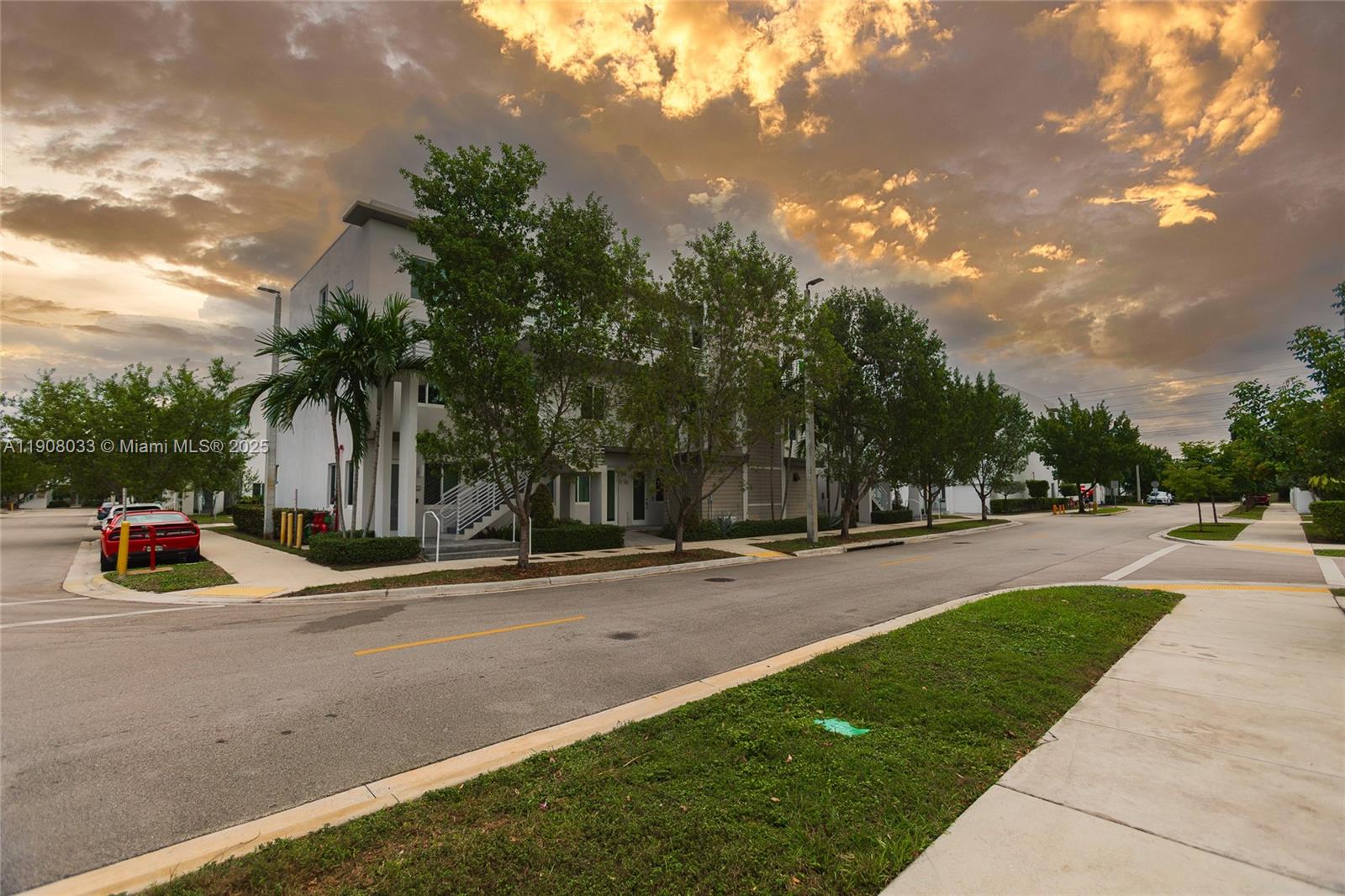 6401 NW 103rd Pl #301 Doral, FL 33178