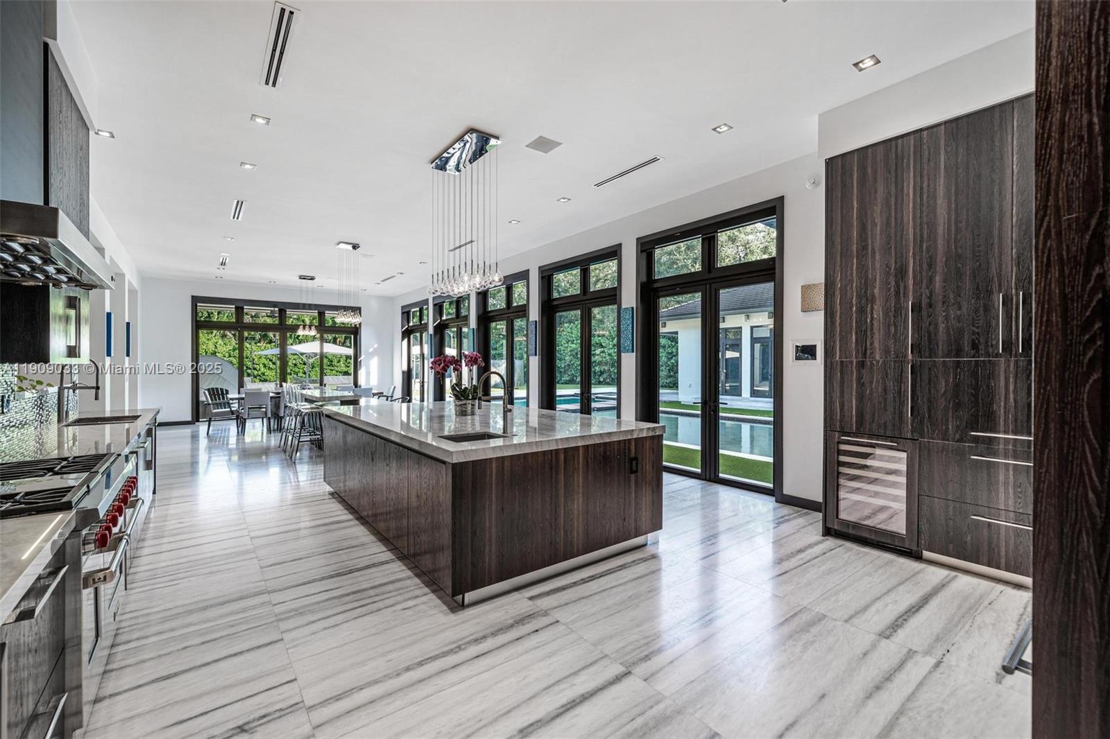 8961 SW 62nd Ct Pinecrest, FL 33156