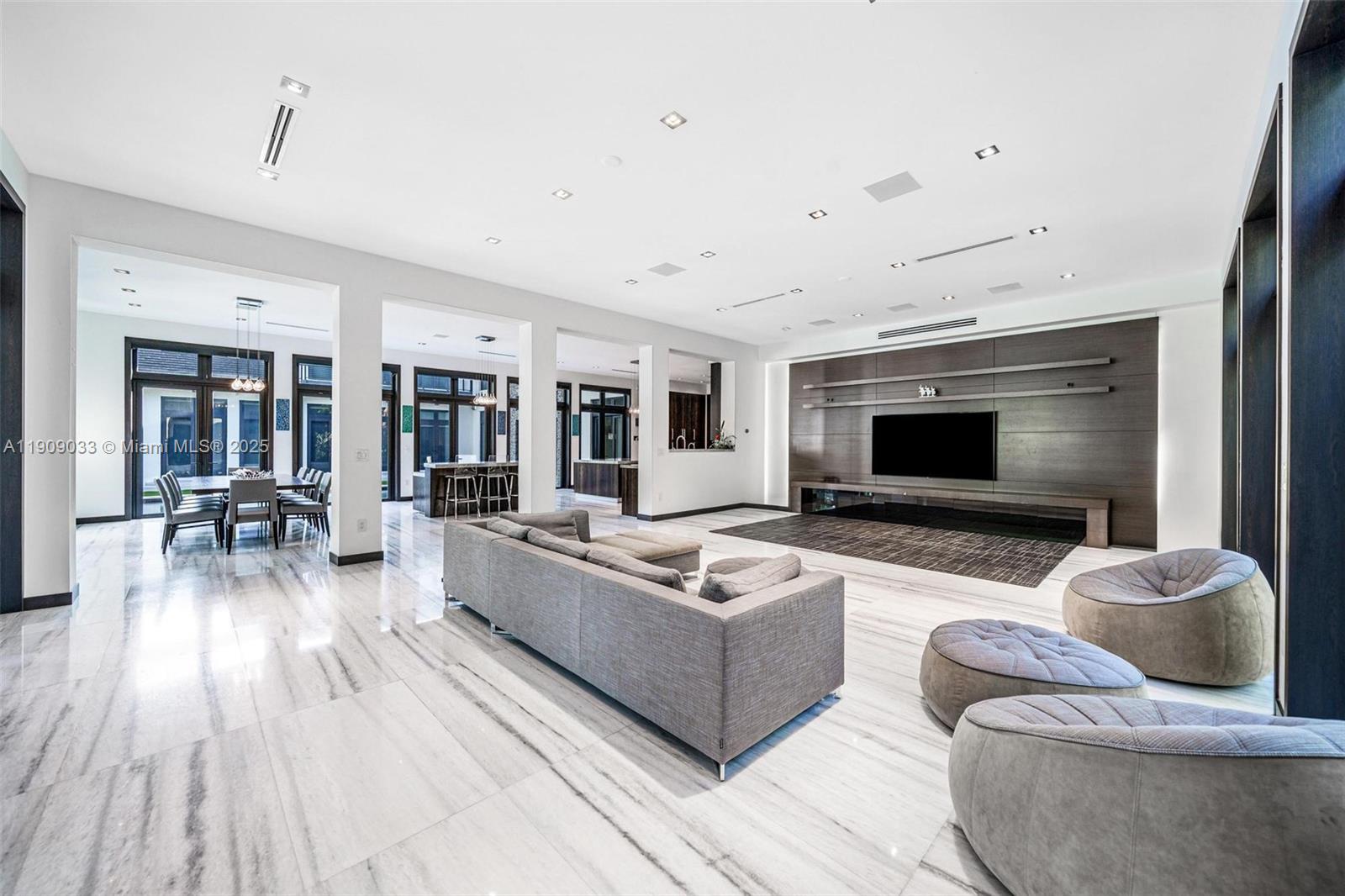 8961 SW 62nd Ct Pinecrest, FL 33156