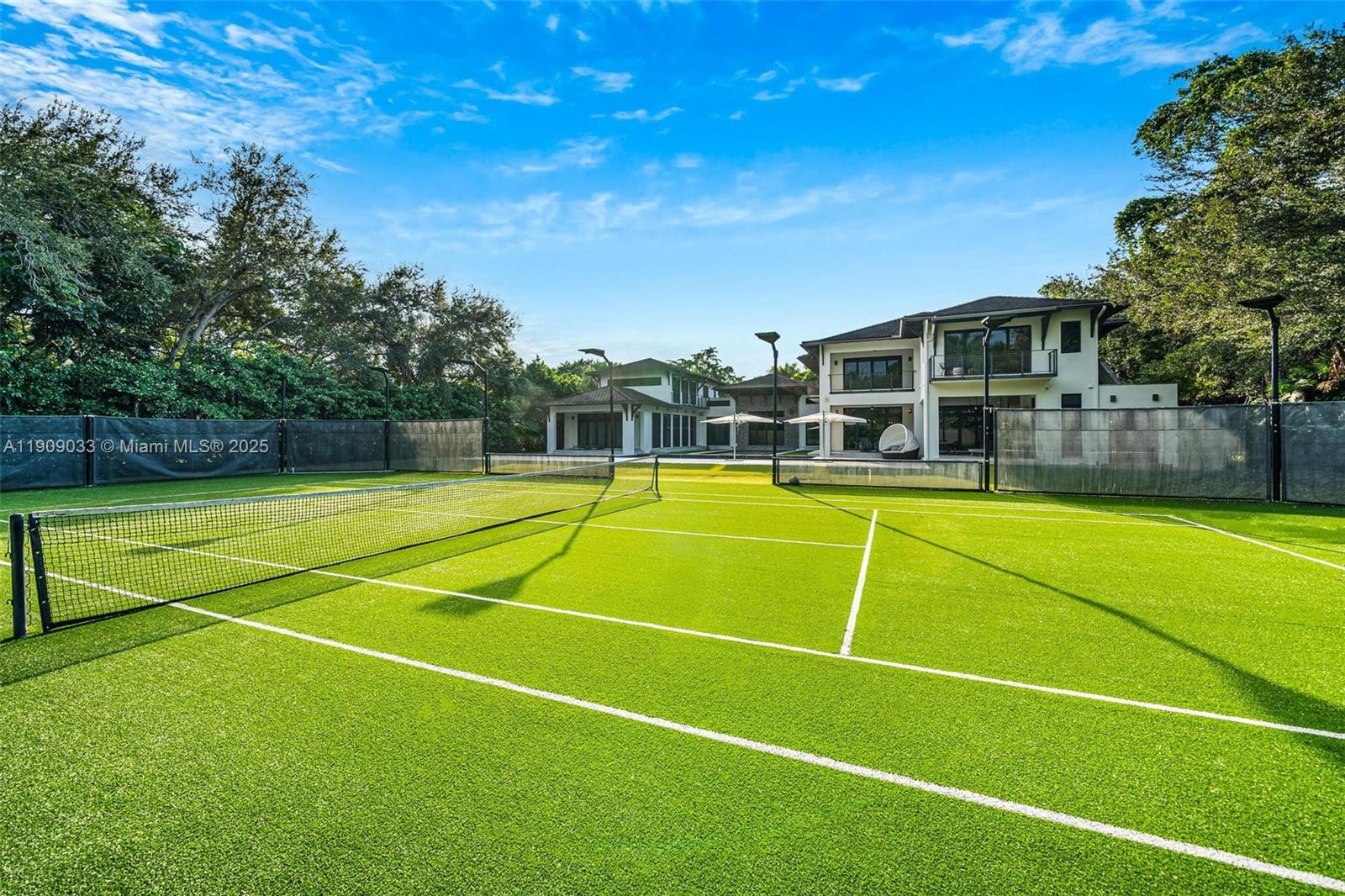 8961 SW 62nd Ct Pinecrest, FL 33156