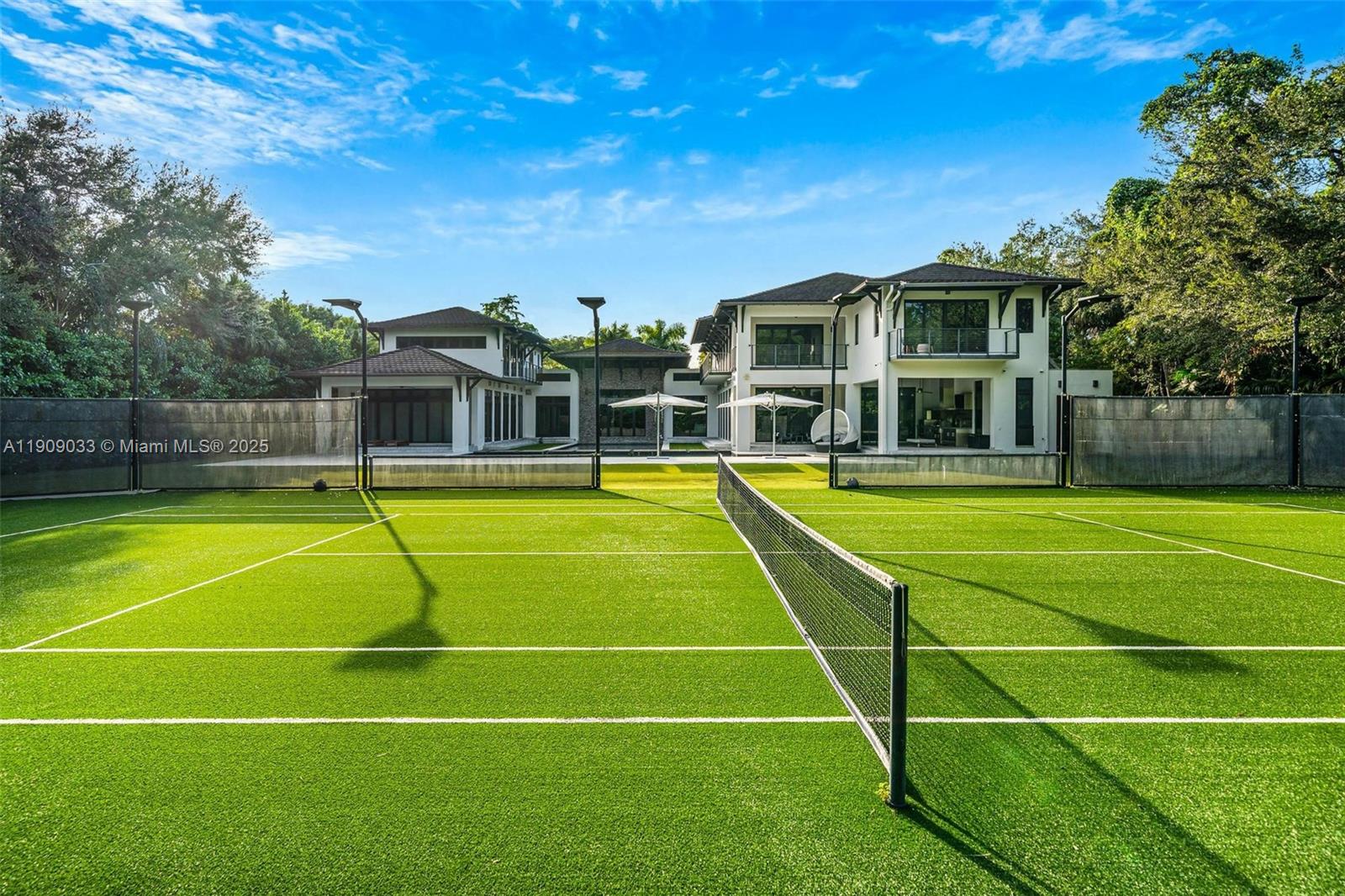 8961 SW 62nd Ct Pinecrest, FL 33156