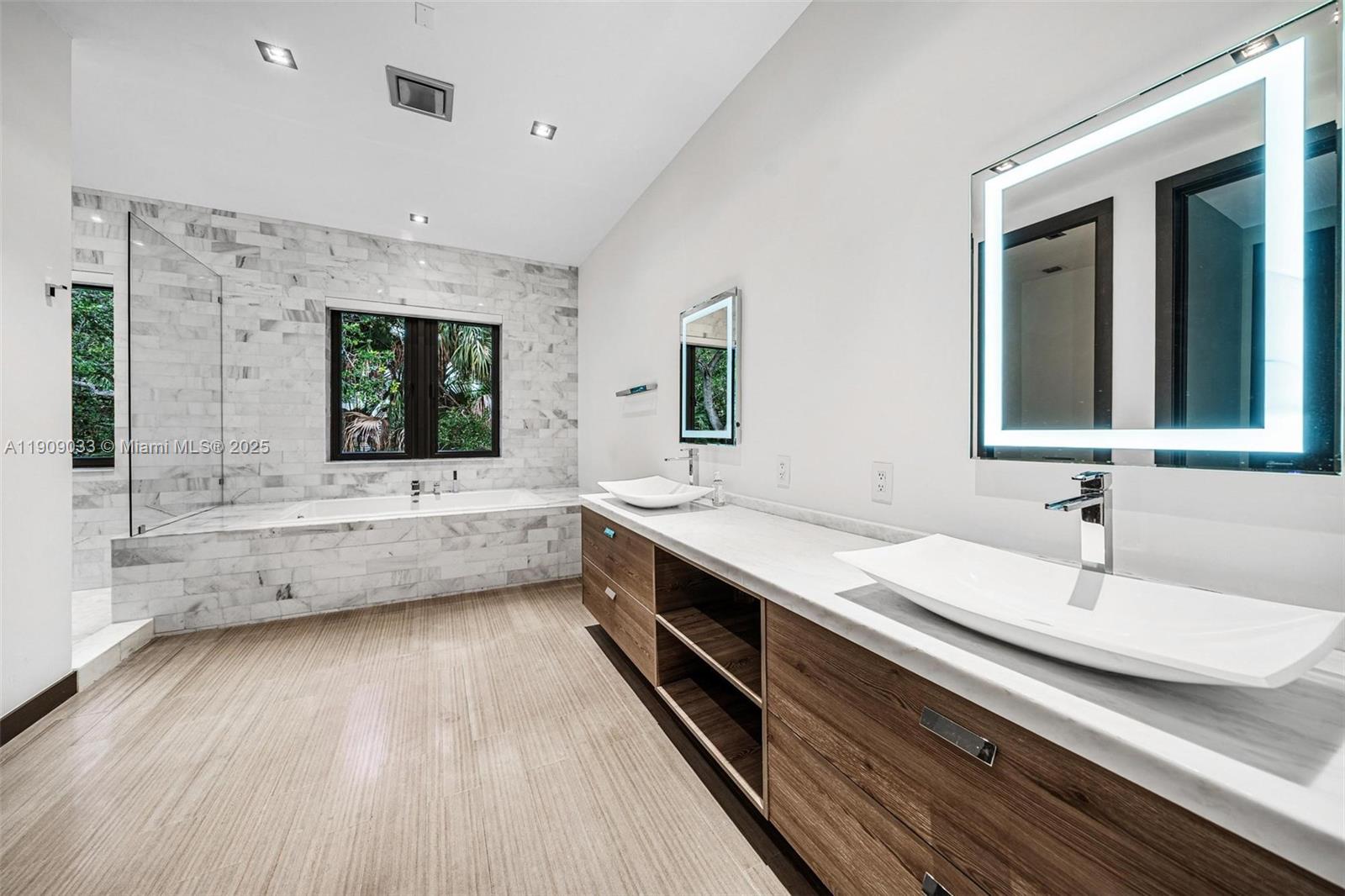 8961 SW 62nd Ct Pinecrest, FL 33156