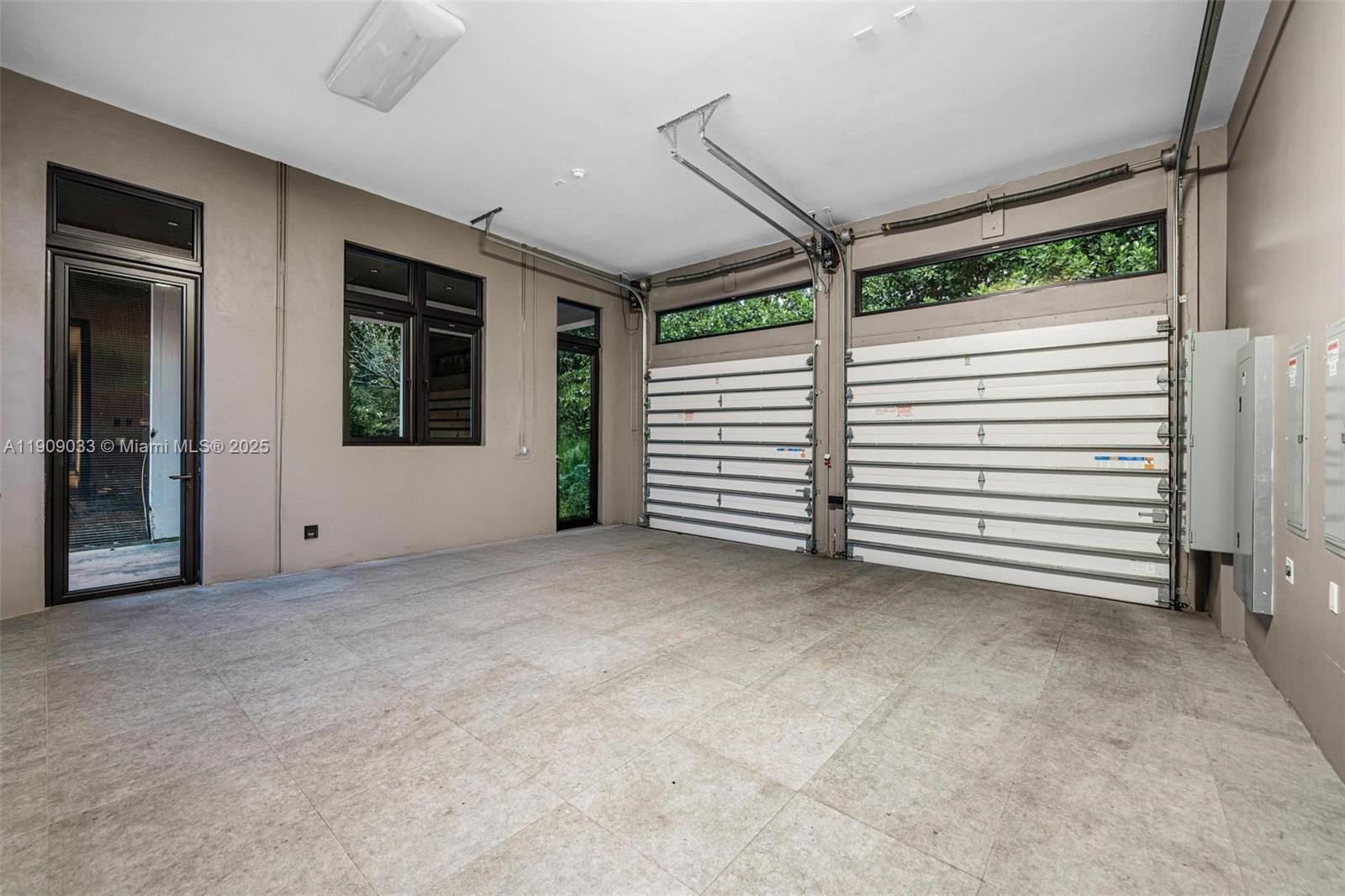 8961 SW 62nd Ct Pinecrest, FL 33156