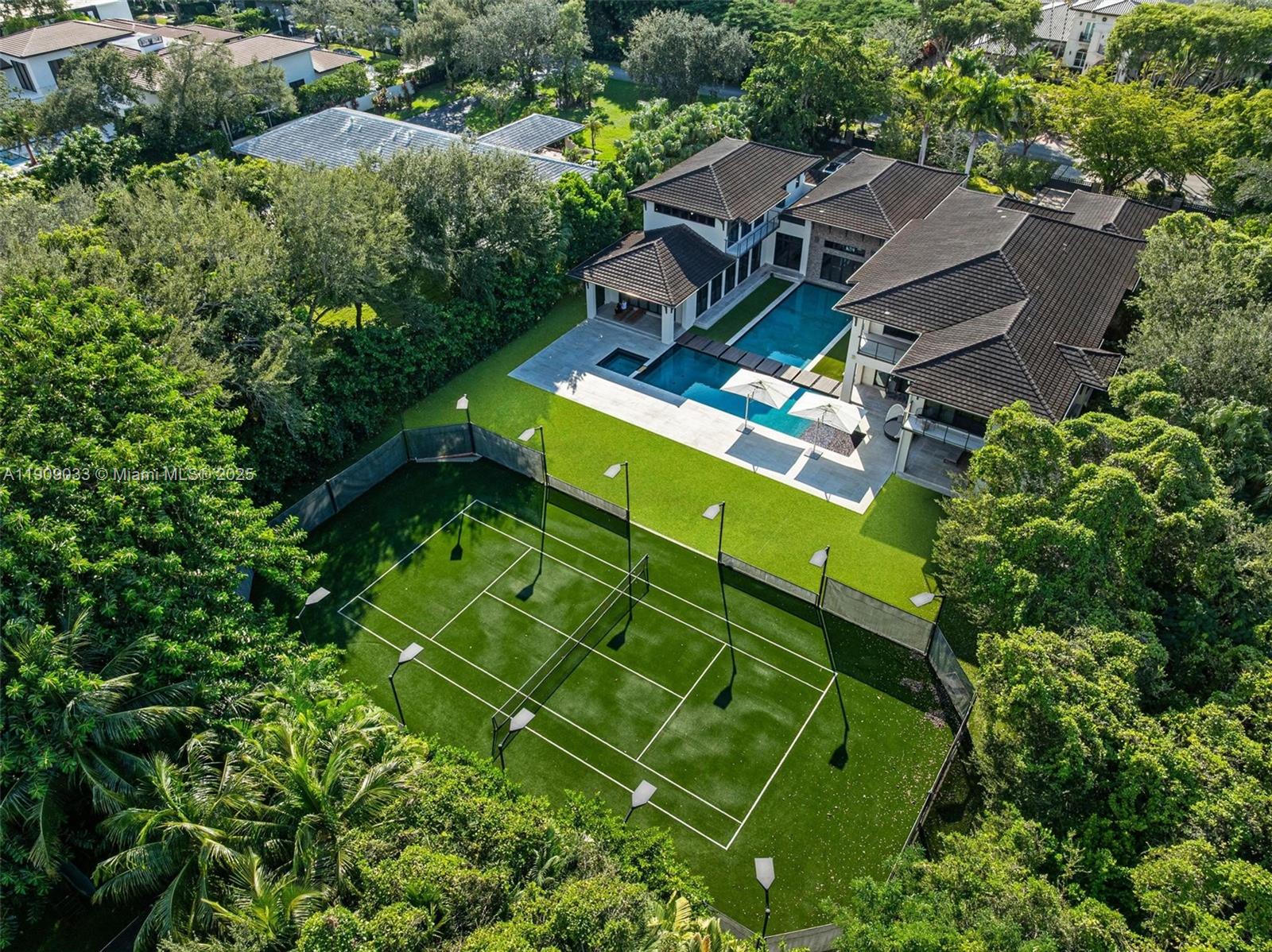 8961 SW 62nd Ct Pinecrest, FL 33156