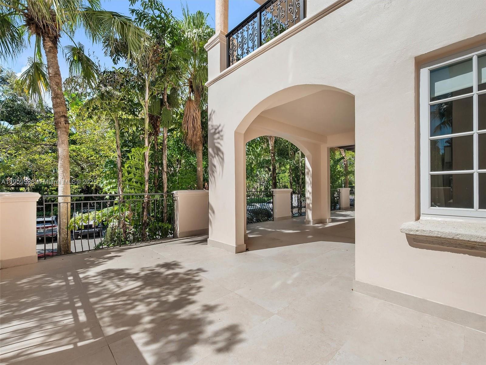 19116 Fisher Is Dr #19116 Miami Beach, FL 33109