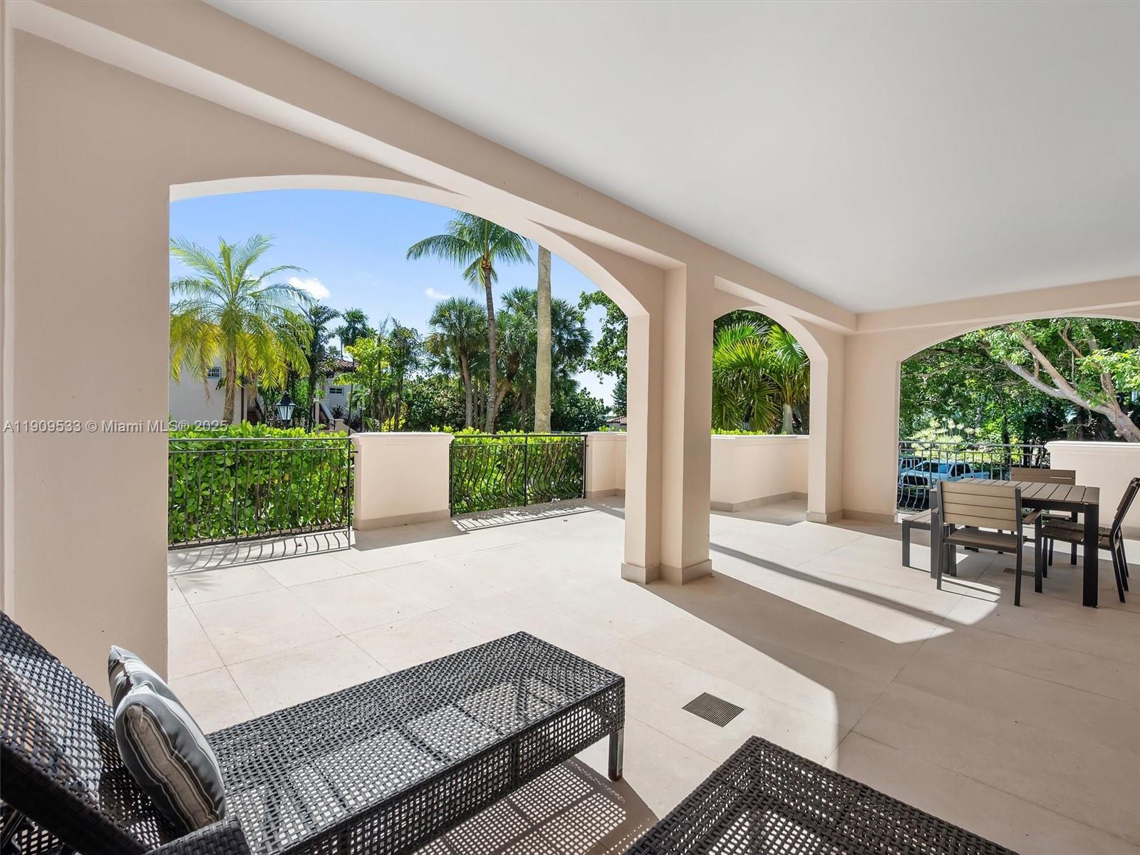 19116 Fisher Is Dr #19116 Miami Beach, FL 33109