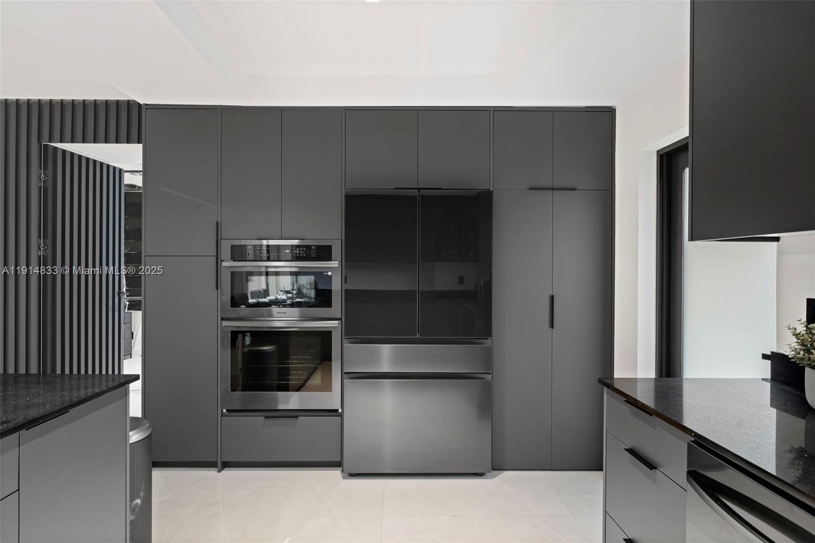 1101 N 14th Ave Hollywood, FL 33020