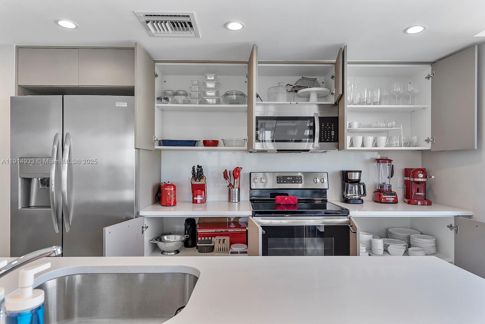 1150 101st St #701 Bay Harbor Islands, FL 33154