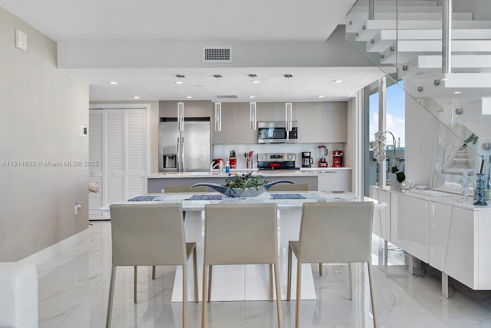 1150 101st St #701 Bay Harbor Islands, FL 33154